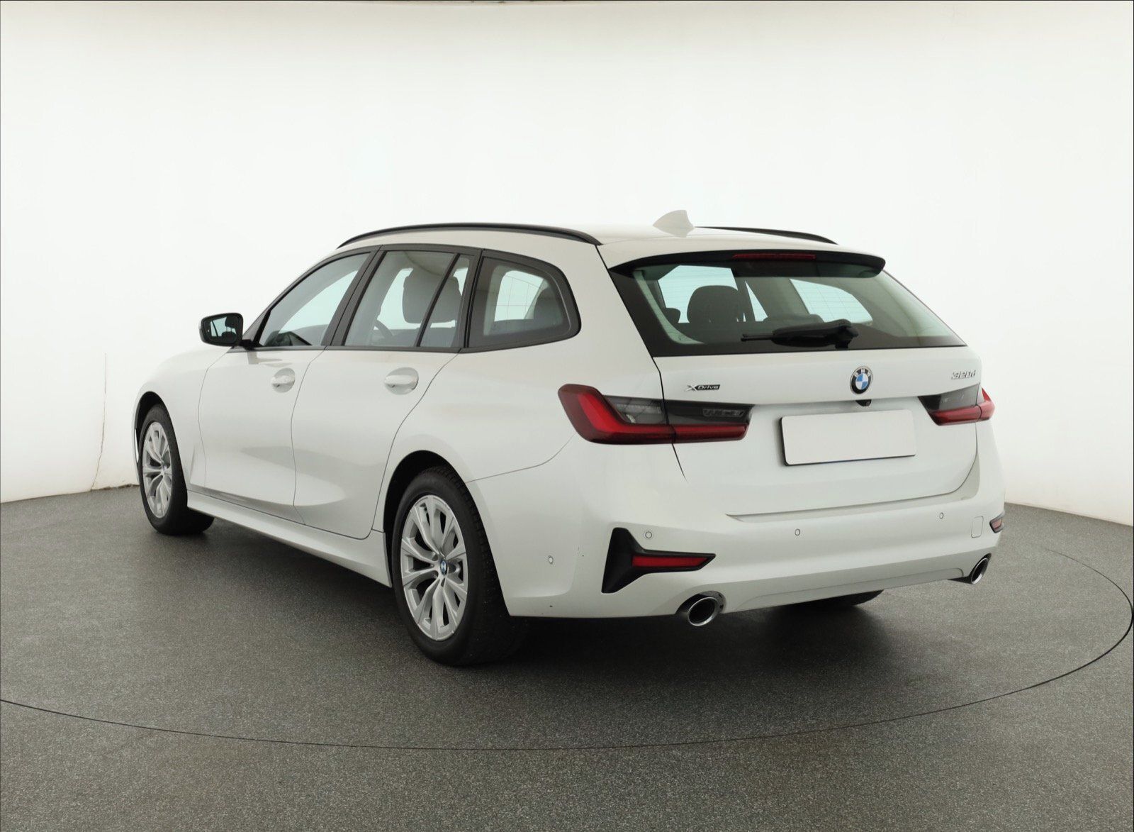 BMW Řada 3, 320 d xDrive, 4X4, Automat - fotka 4