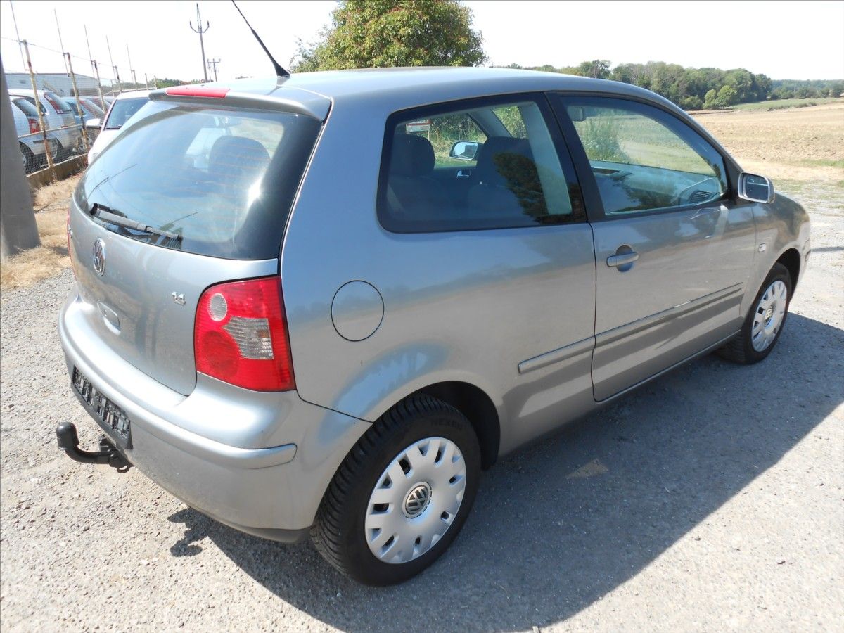 Volkswagen Polo, 1,4 i 16 V KLIMA Serviska - fotka 4