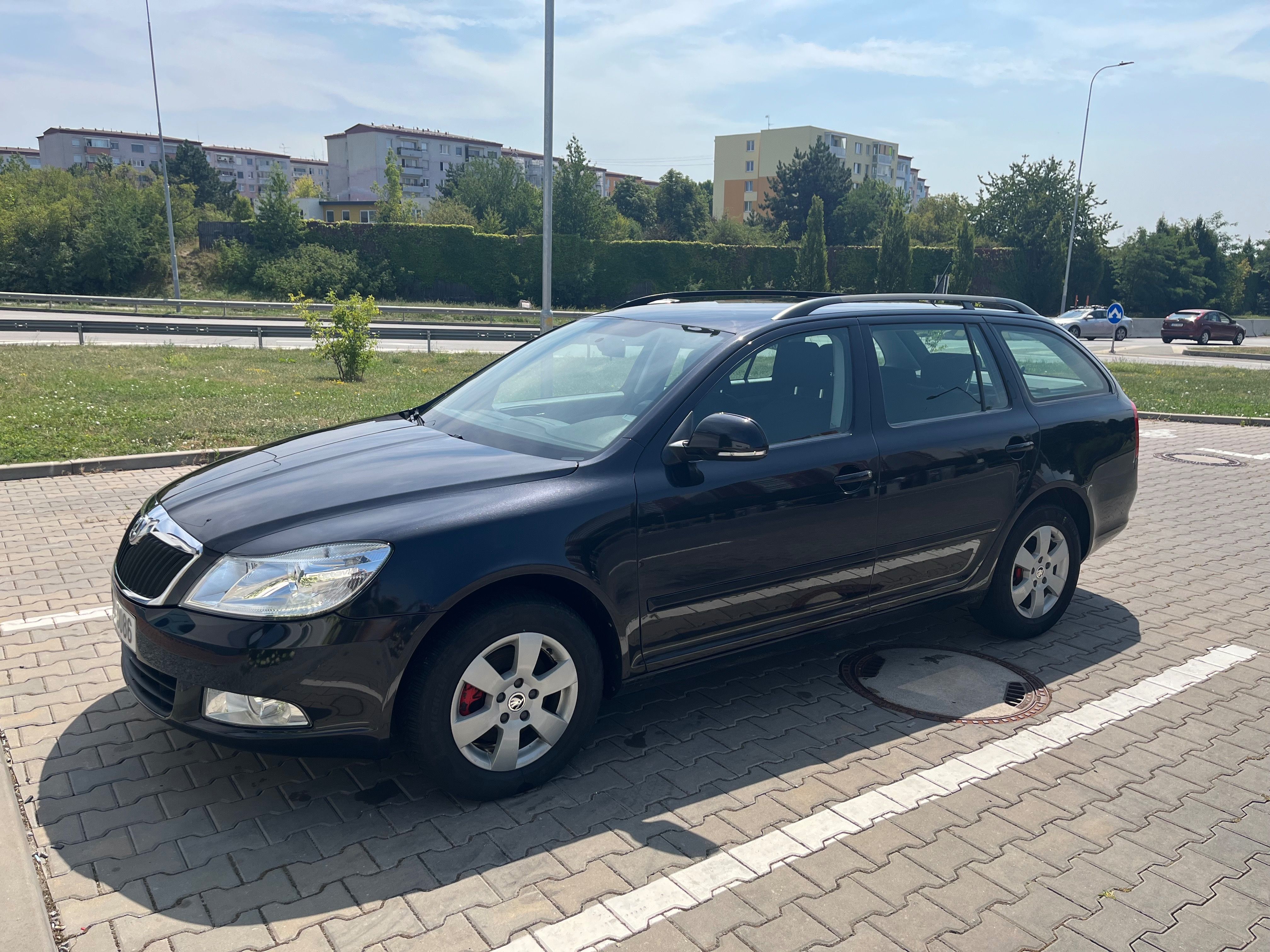 Škoda Octavia, II kombi 2,0 TDI CR CFHC - fotka 4