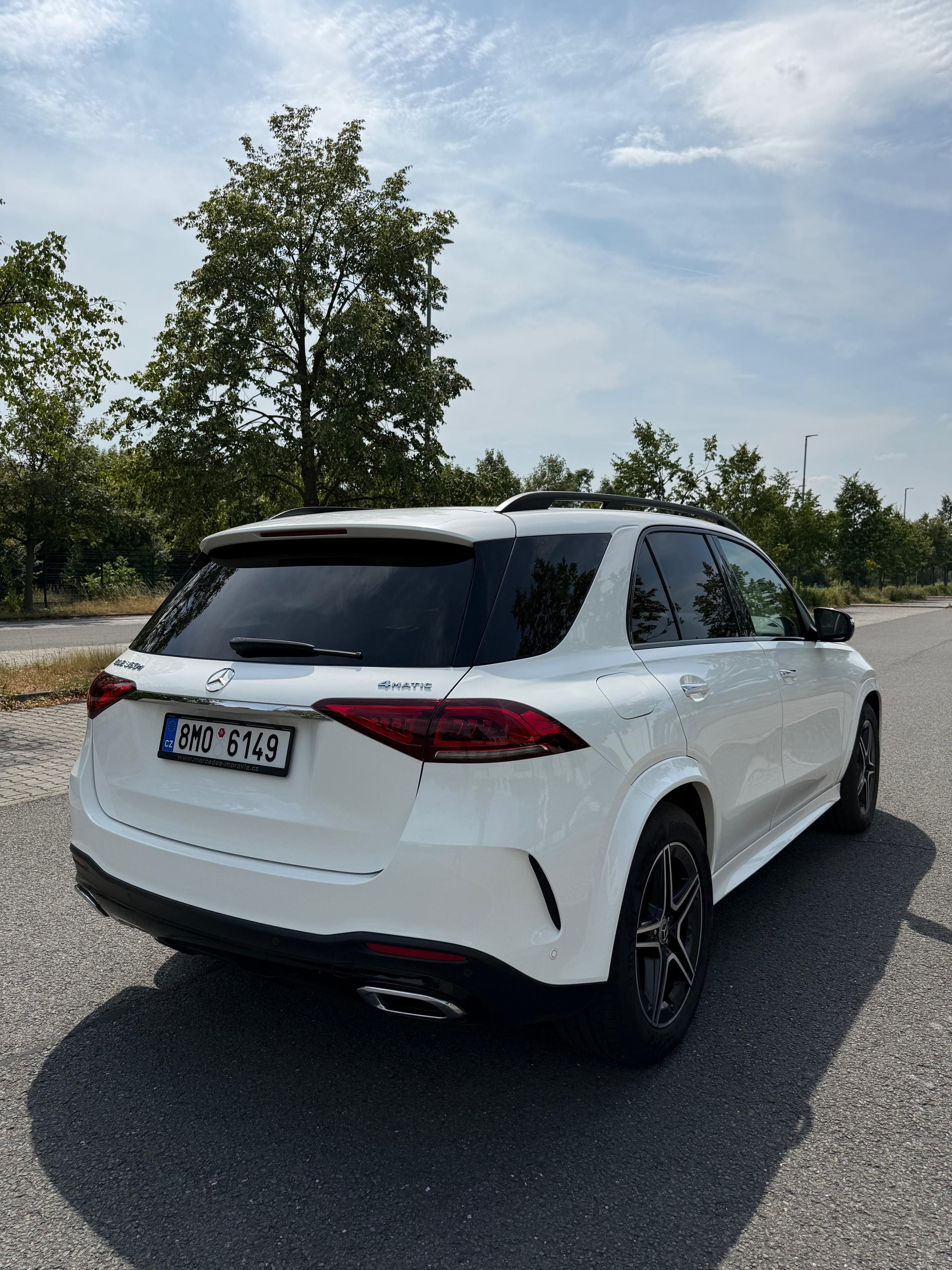 Mercedes-Benz GLE, Mercedes GLE 350d AMG paket - fotka 3