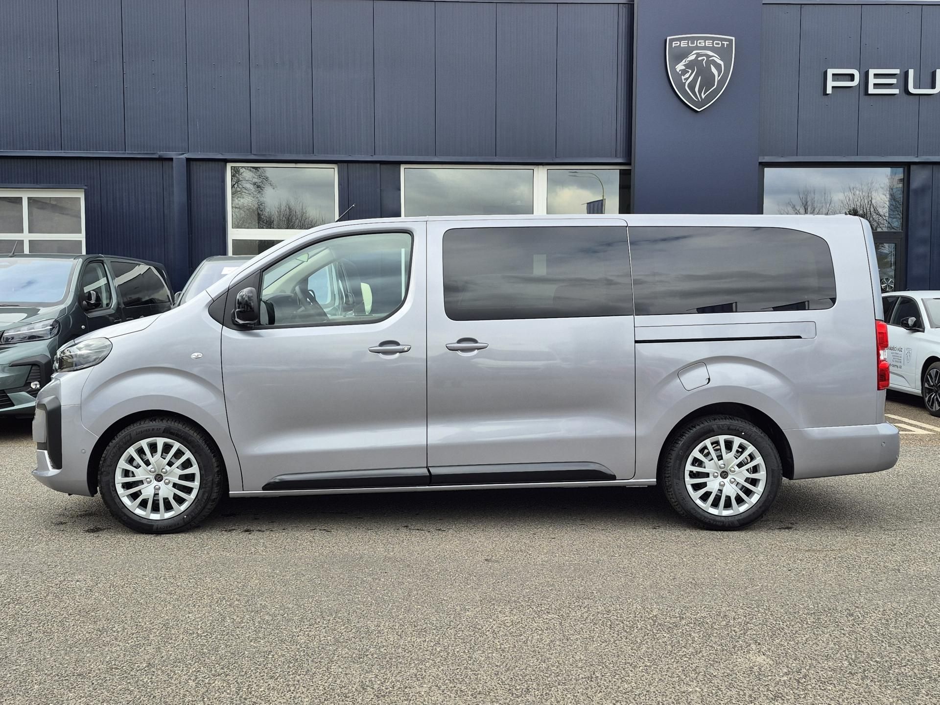 Peugeot Traveller, Active L3 2.2 BlueHDi 150 MAN6 - fotka 2