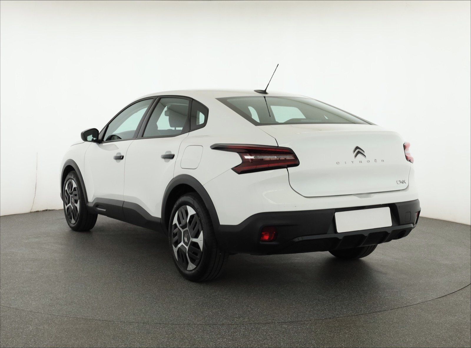 Citroën C4 X, 1.2 PureTech, Feel, Záruka, ČR - fotka 4