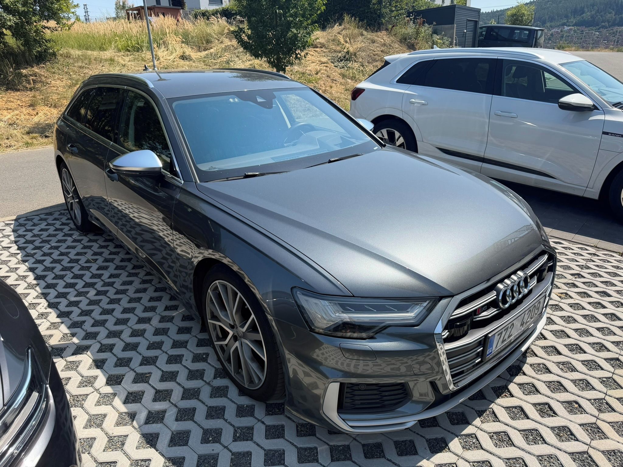 Audi S6 Avant, Masáže Noční vidění Kessy ACC - fotka 3