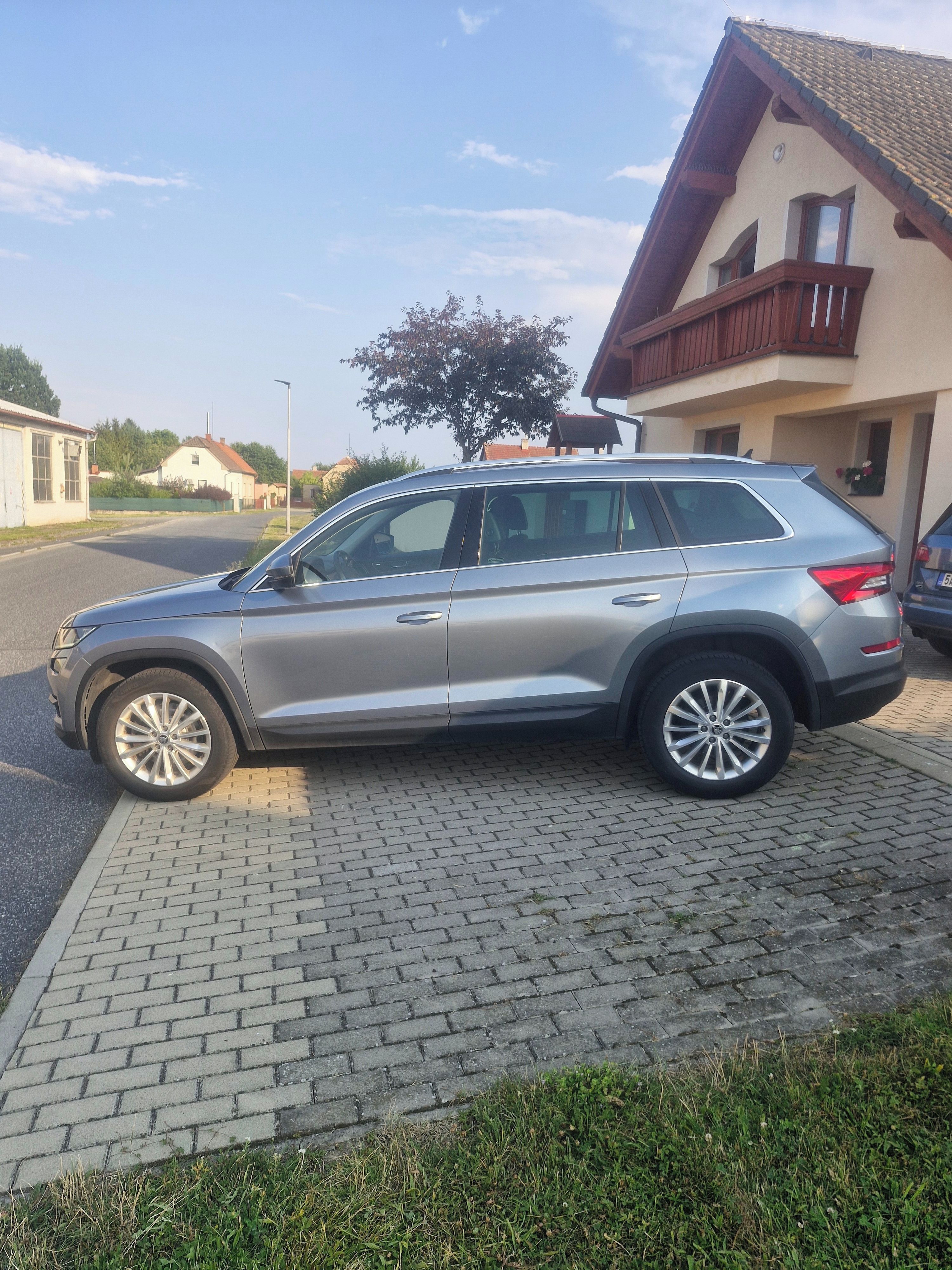 Škoda Kodiaq, Škoda kodiag 2.0 TDI 4×4 STYL - fotka 3