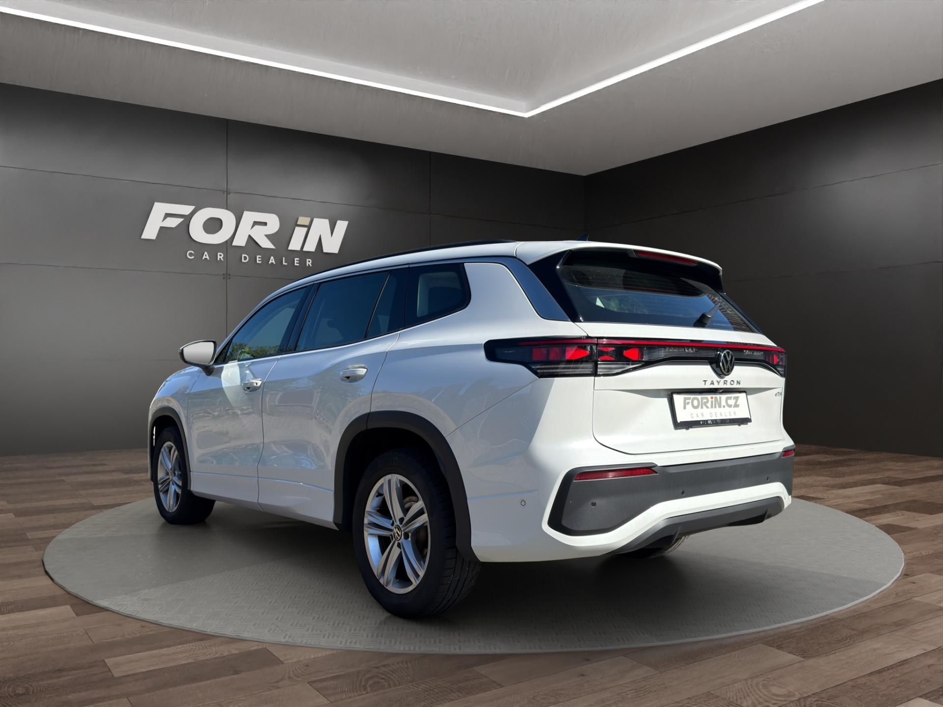 Volkswagen Tayron, 110KW 7 MÍST TAŽNÉ  IQ.LIGHT - fotka 4