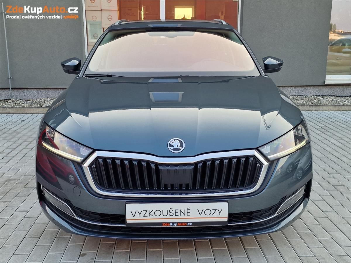 Škoda Octavia, 2.0TDI Style, původ ČR,1.Maj. - fotka 4