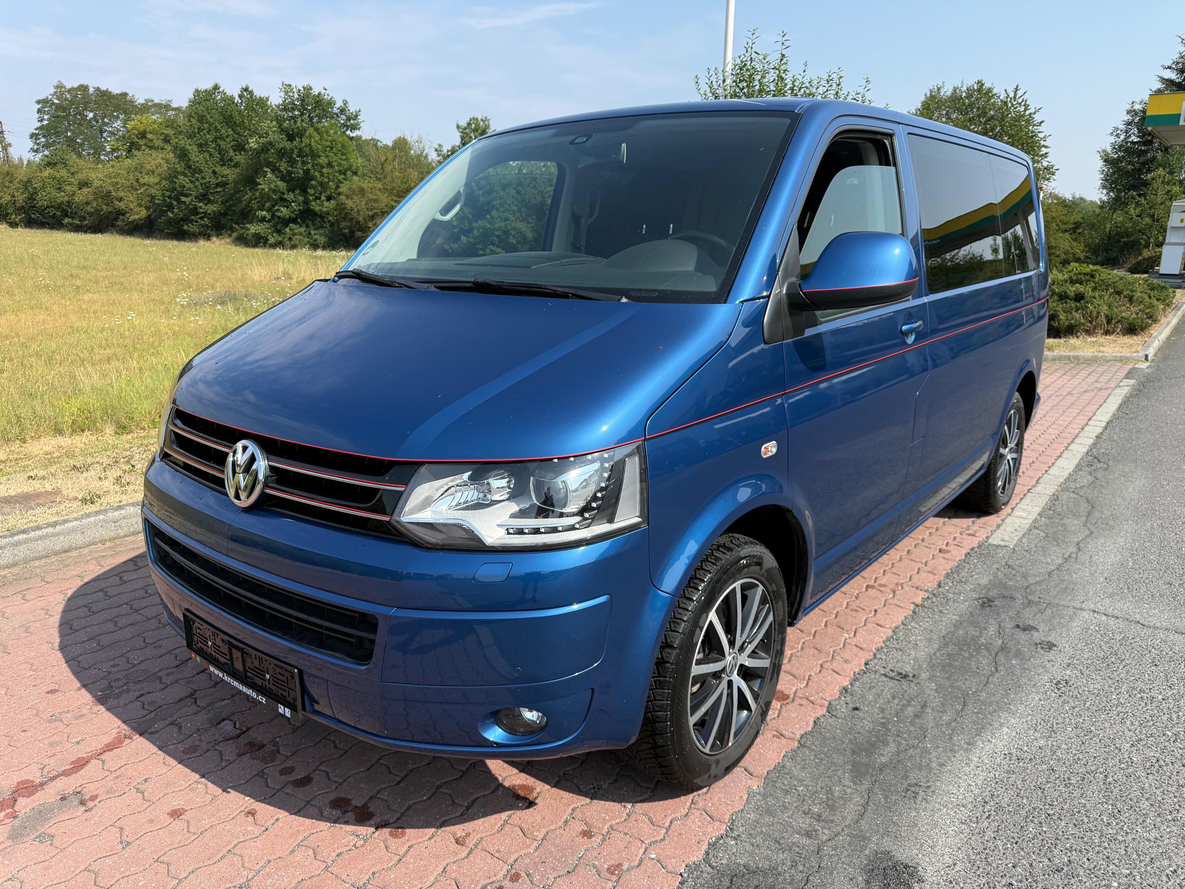 Volkswagen Multivan, 2,0 TDi 132 kw 7 míst 03/2015.