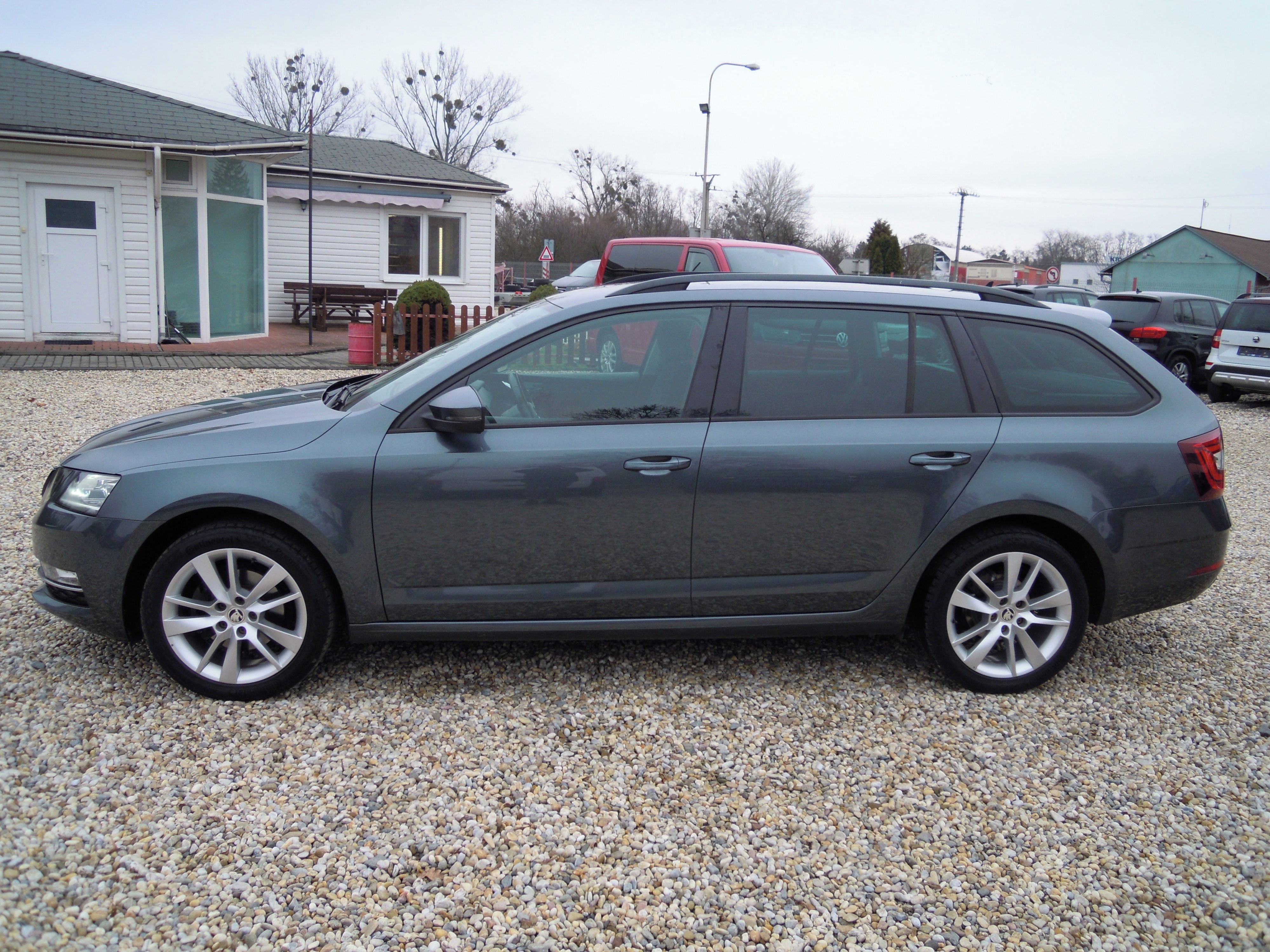 Škoda Octavia, 1.4TSi STYLE - FULLED - fotka 2