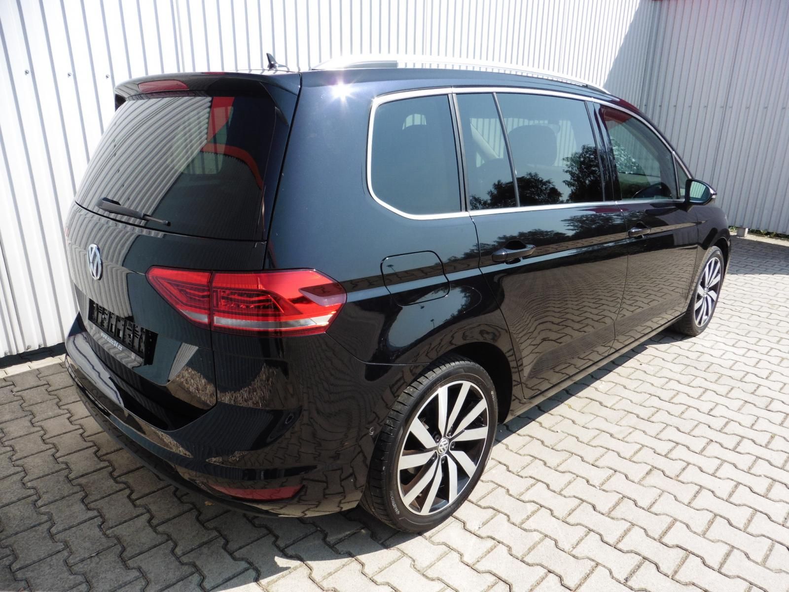 Volkswagen Touran, 2.0 TDi Highline Navi Webasto - fotka 3