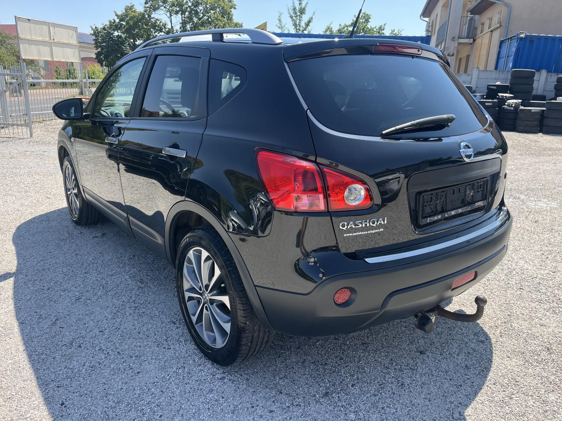 Nissan Qashqai, 2.0i 104 KW, 4x4, Panorama - fotka 5