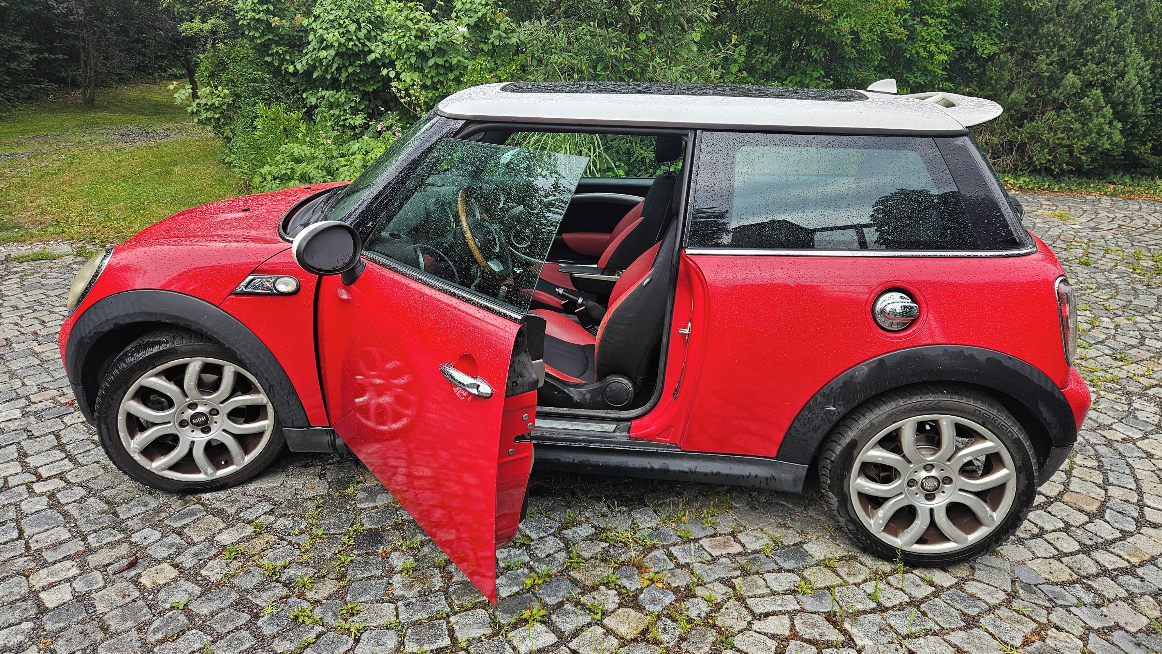 Mini Cooper S, vrásky má, dech neztrácí!? - fotka 5