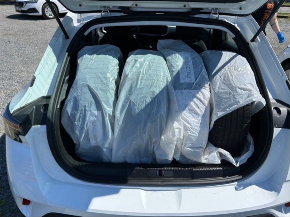 Opel Mokka, 1,5 CDTI 81 Edition - fotka 6