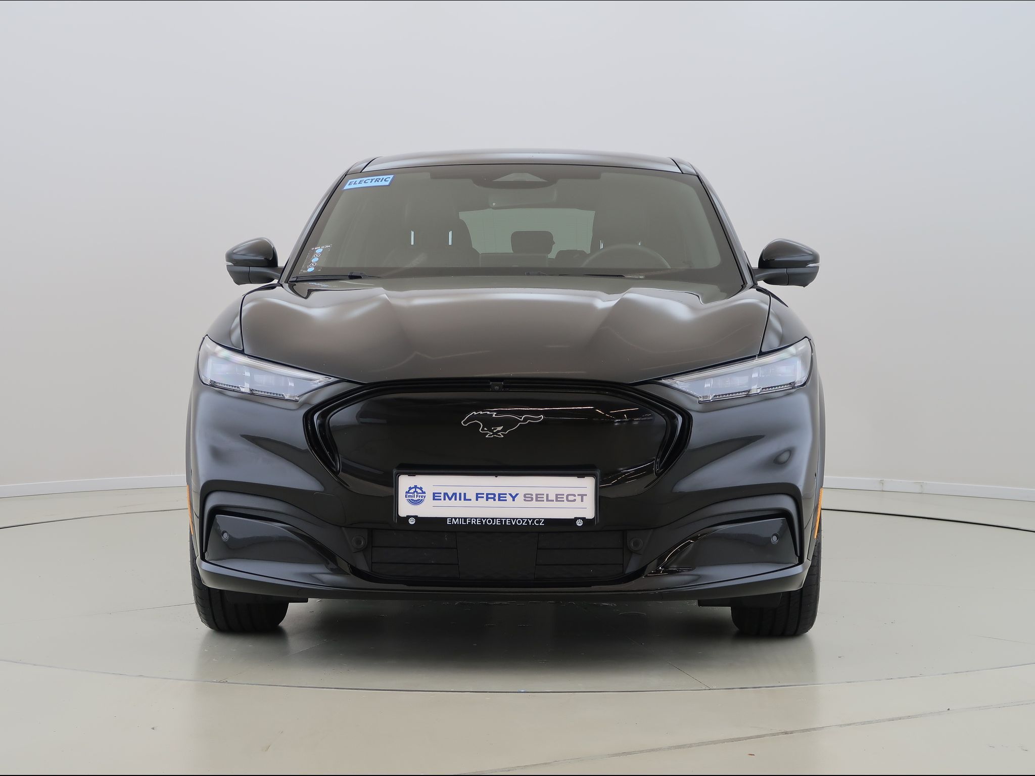 Ford Mustang Mach-E, Premium,98,7kWh,RWD,CZ,1Maj - fotka 2