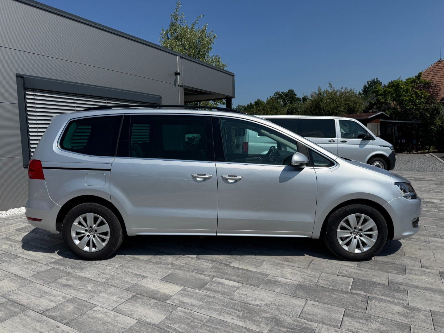 Volkswagen Sharan, Comfortline 2.0 TDI 103kW - fotka 4