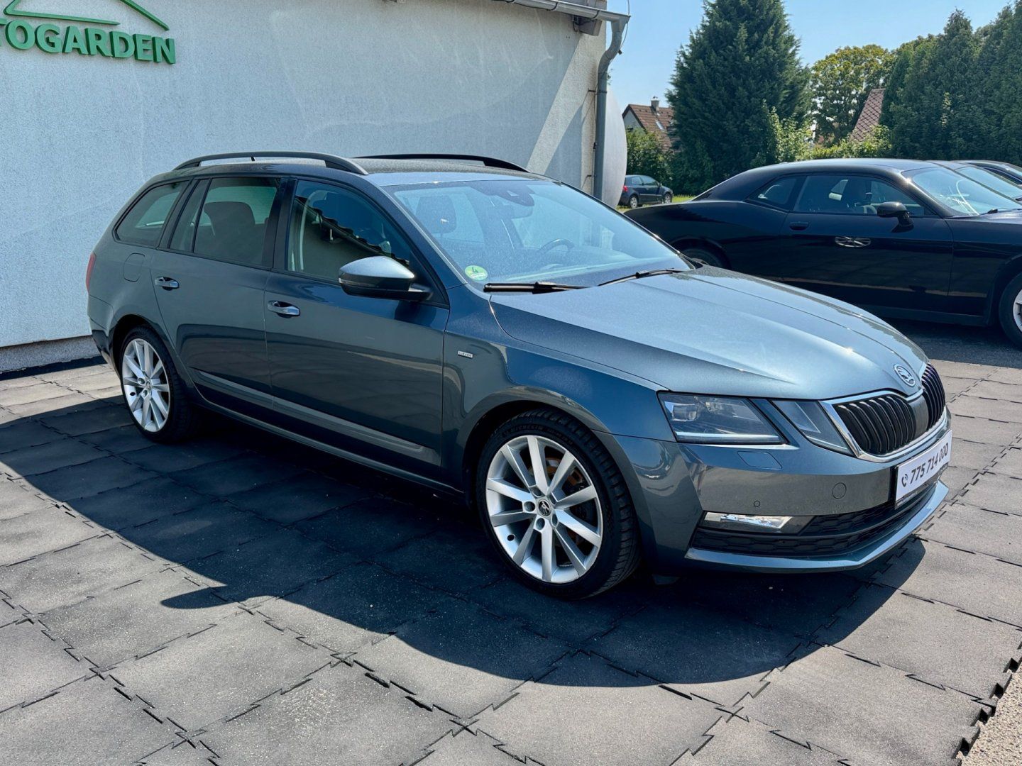 Škoda Octavia, 2.0TDi DSG kessy LED, ACC, DCC - fotka 2