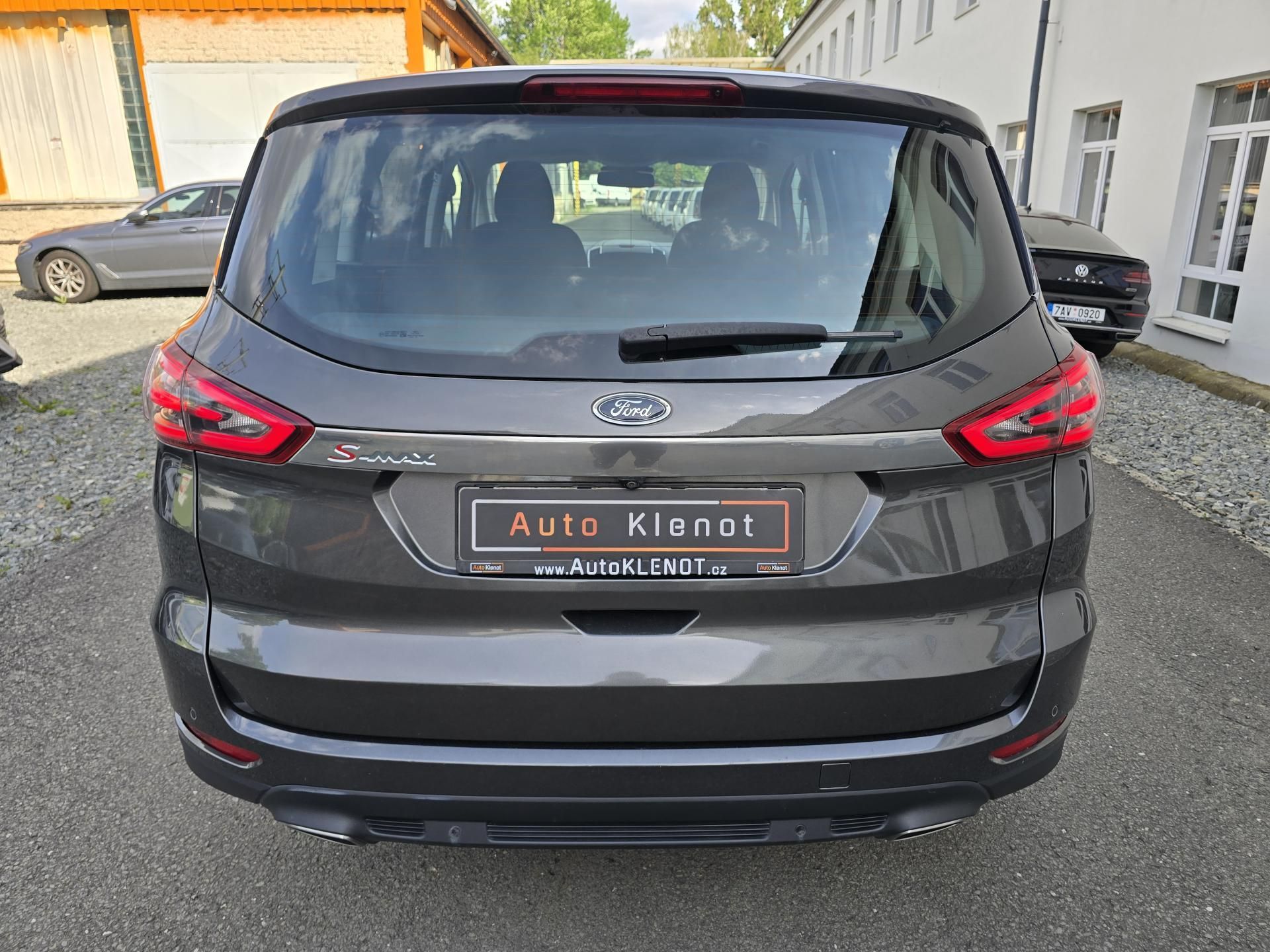 Ford S-MAX, TITANIUM 2.0 132kW LED + NAVI - fotka 6
