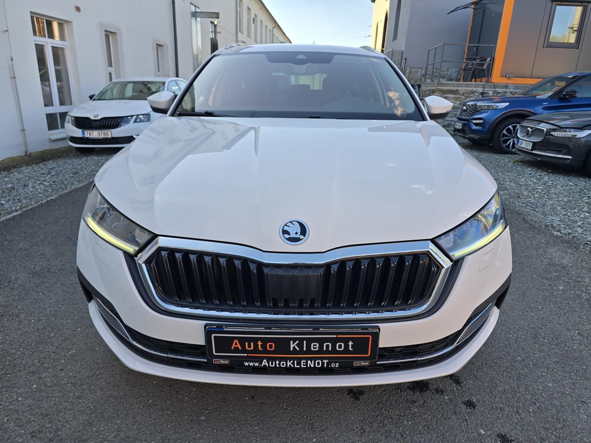 Škoda Octavia, 2,0TDI DSG STYLE 1.Maj. ČR DPH - fotka 3