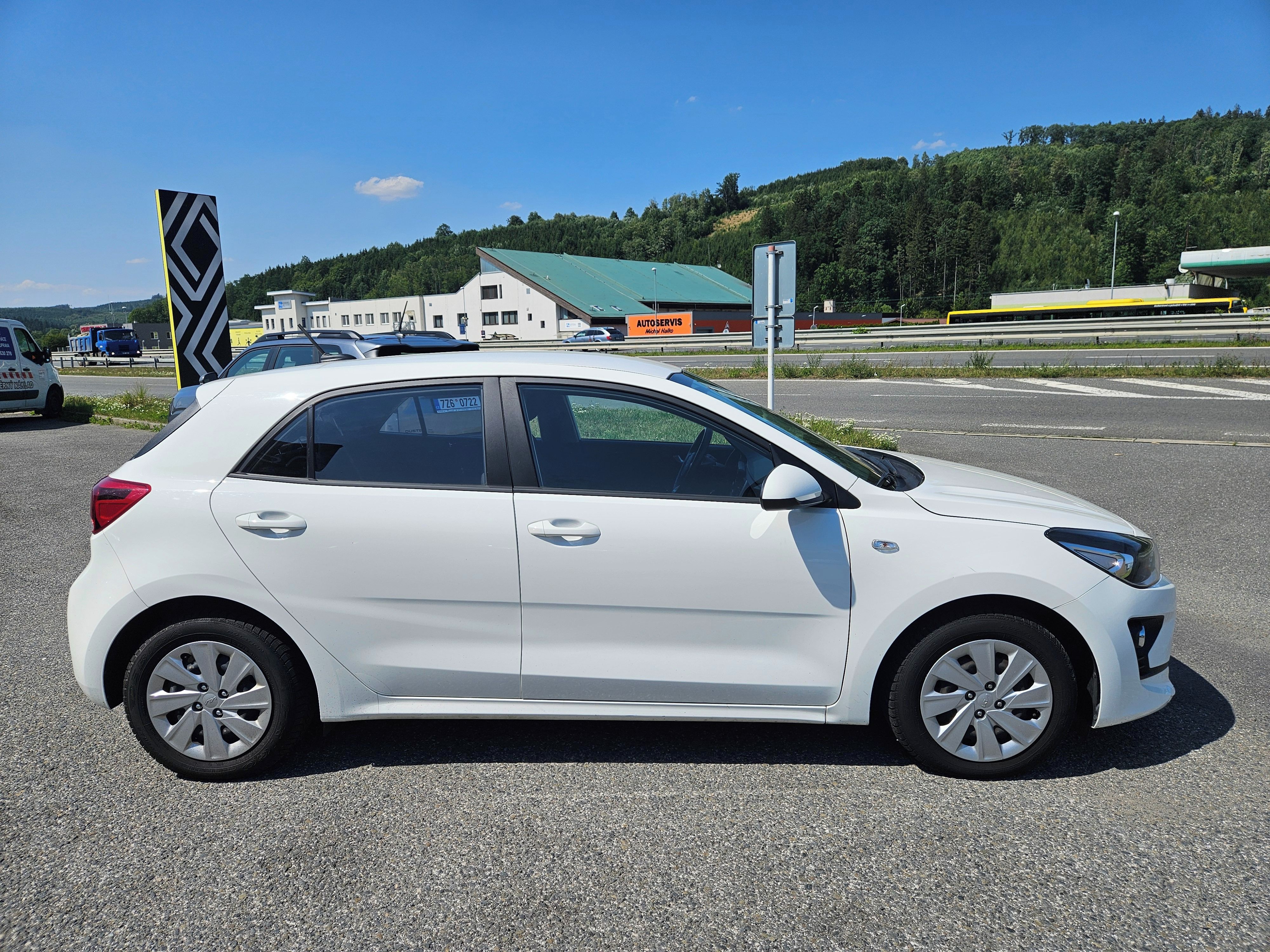 Kia Rio, 1.2 - NAJETO 36.000 km - fotka 4