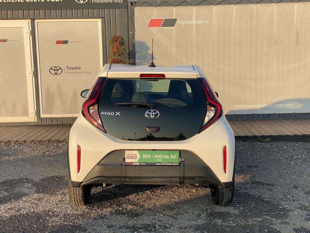 Toyota Aygo, 1.0i, ČR, Comfort, automat - fotka 6