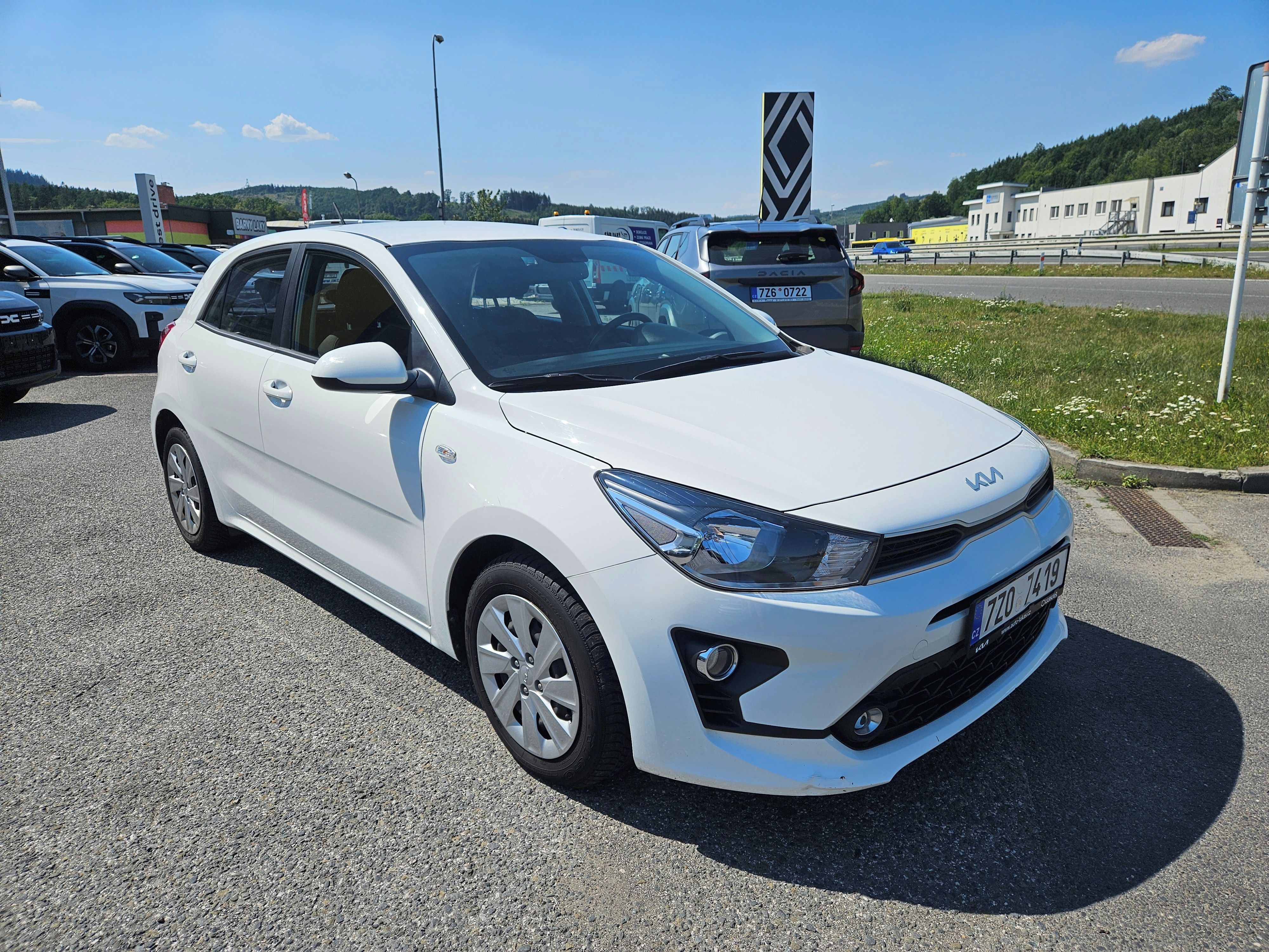 Kia Rio, 1.2 - NAJETO 36.000 km - fotka 3