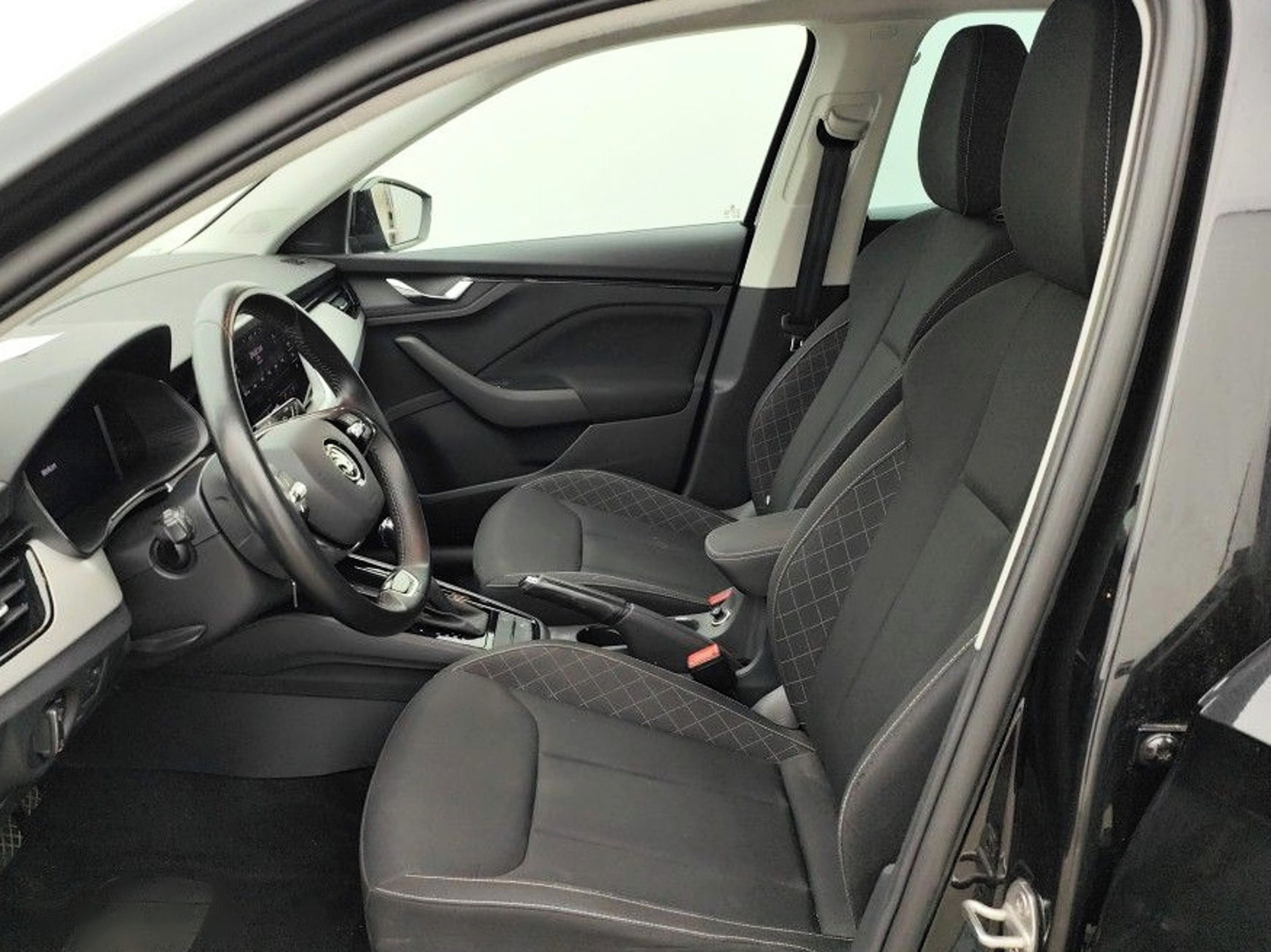 Škoda Scala, 1.0 TSi (81 kW), plný servis - fotka 5