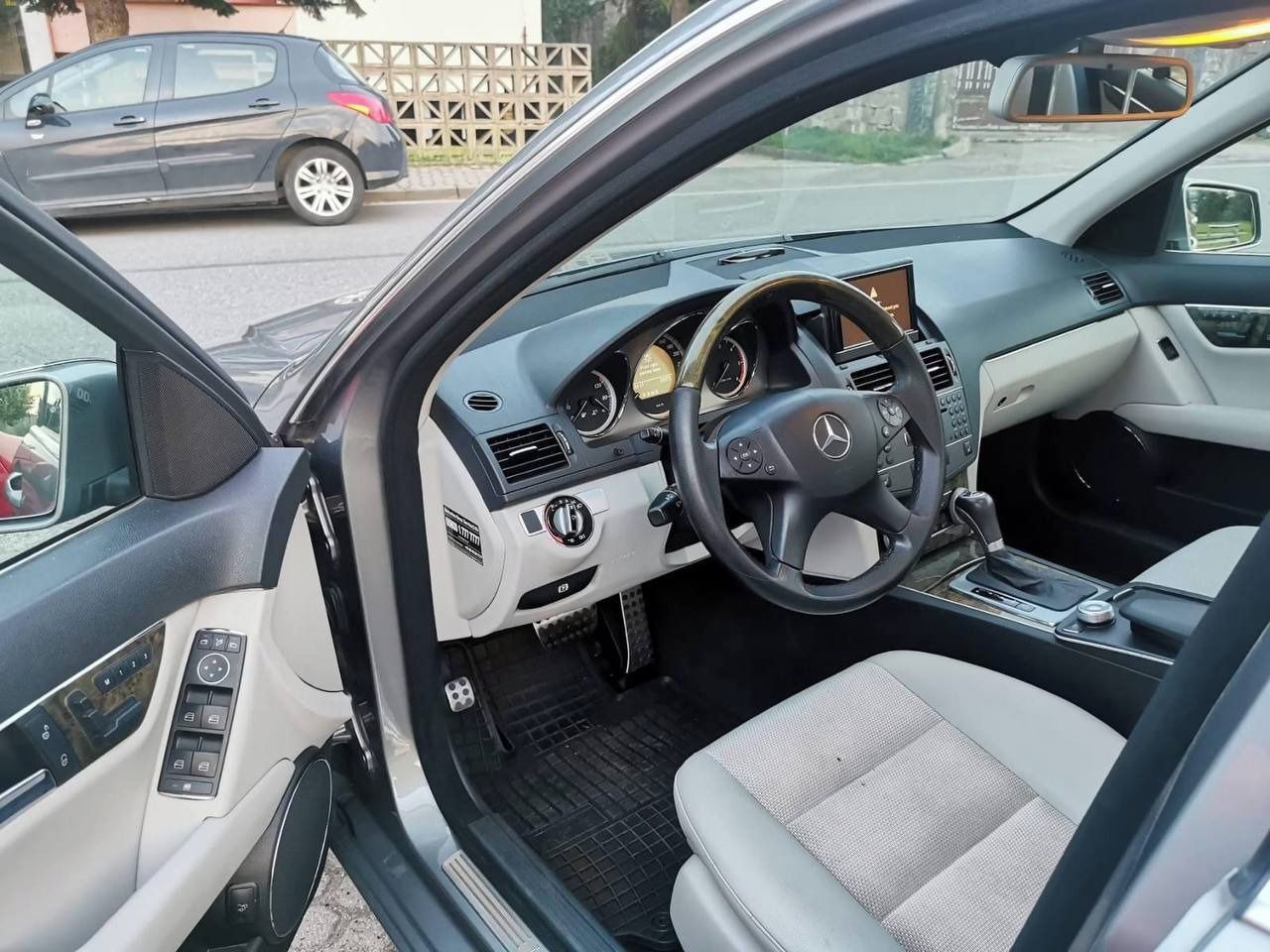Mercedes-Benz Třídy C, CDI - fotka 5
