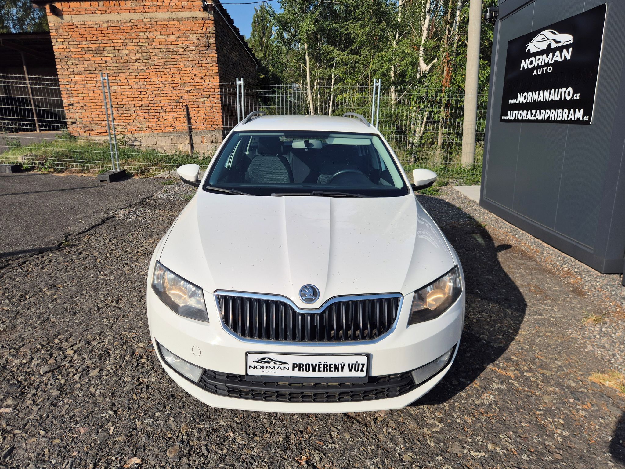 Škoda Octavia, 1.6TDi 77kW , pěkná, bez koroz - fotka 2