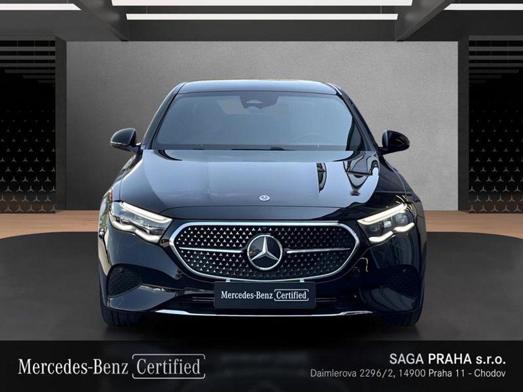 Mercedes-Benz Třídy E, E 200 4MATIC Avantgarde - fotka 2