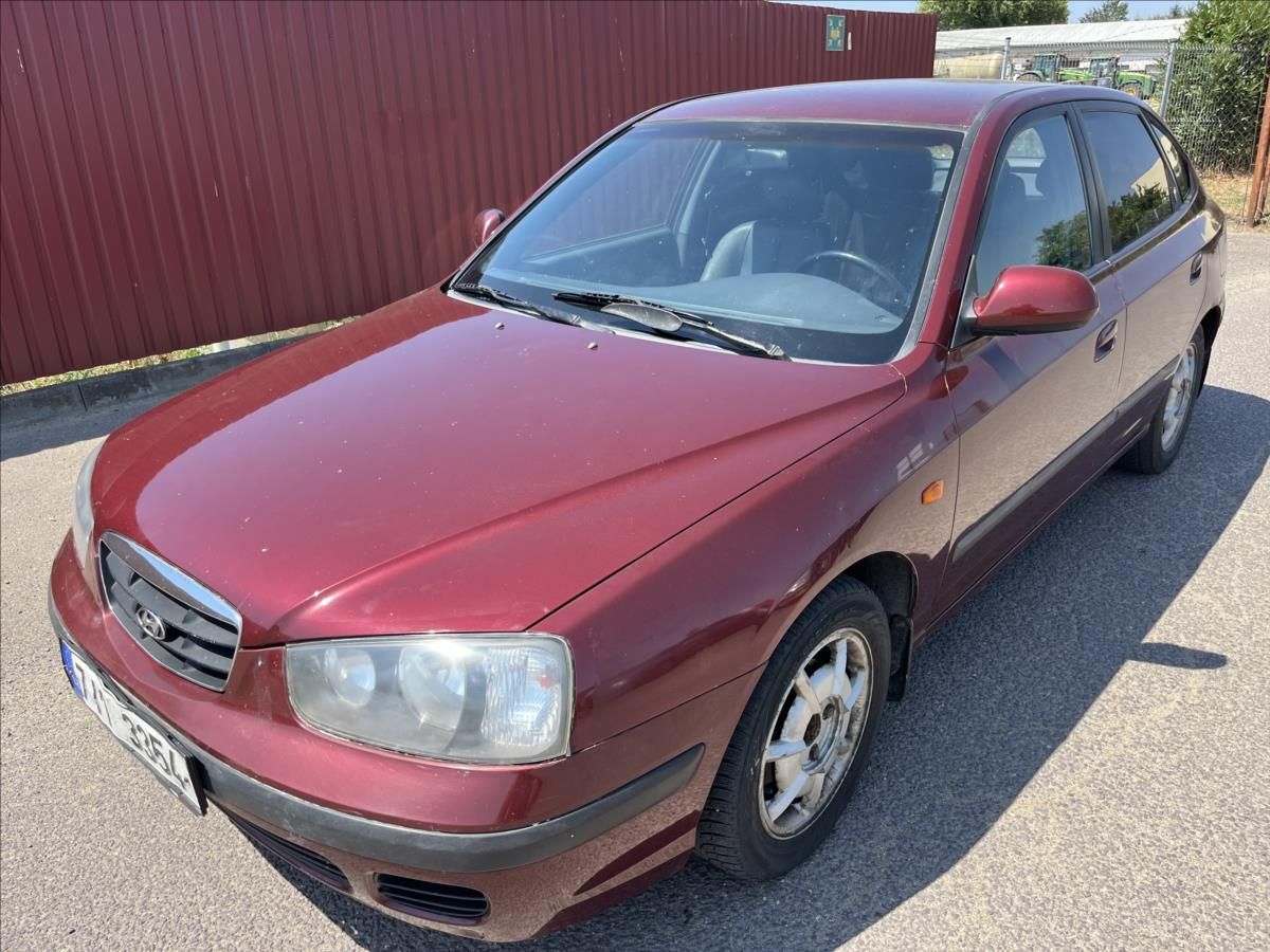 Hyundai Elantra, 2,0 CRDi KLIMA TAŽNÉ STK 12/27