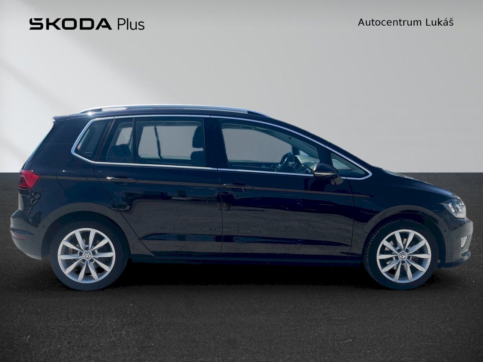 Volkswagen Golf Sportsvan, HIGHLINE 1.4 TSI 92 kW DSG - fotka 6