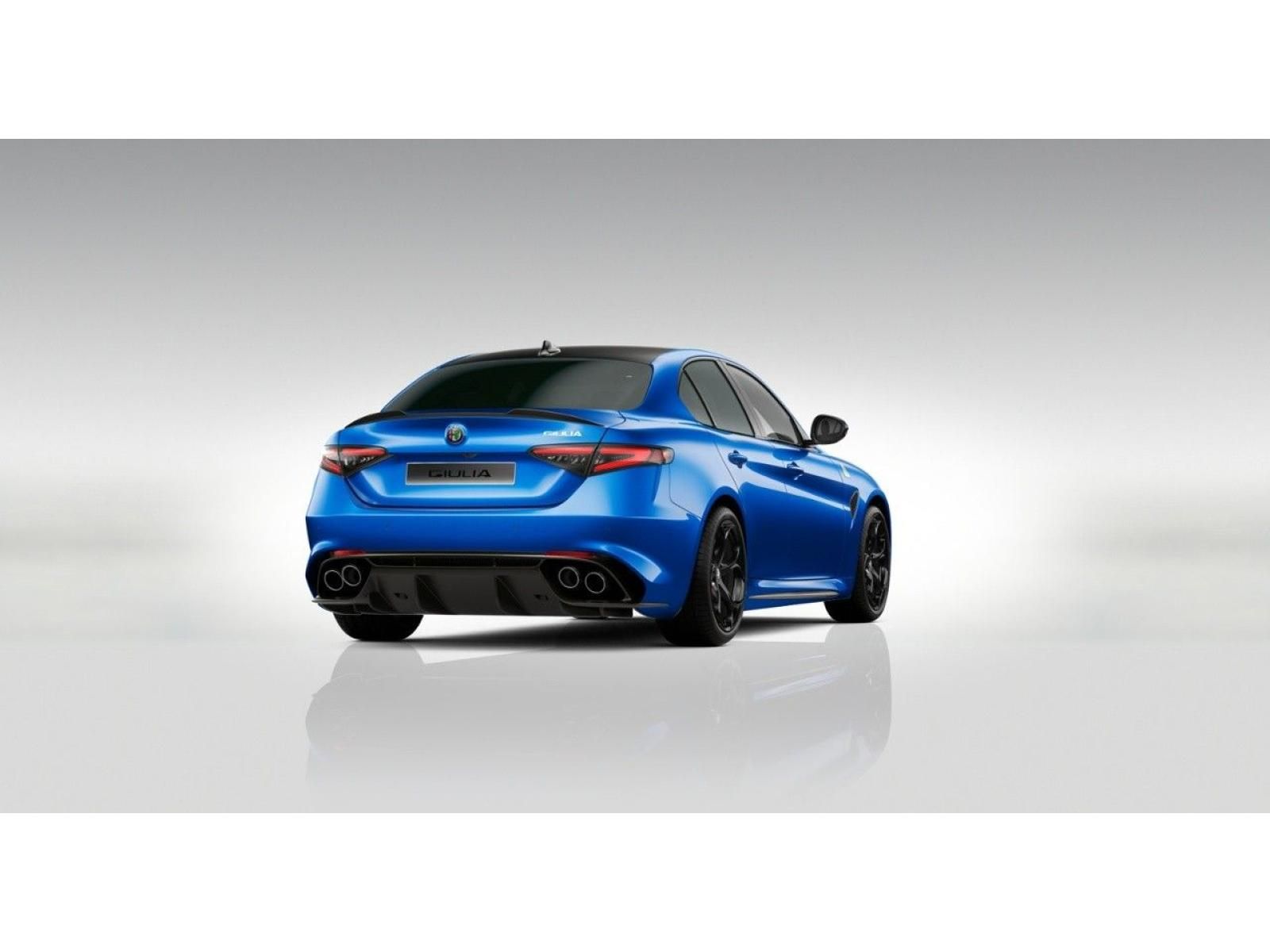 Alfa Romeo Giulia, 2.9 V6 BiTurbo 520k QV Carbon - fotka 4