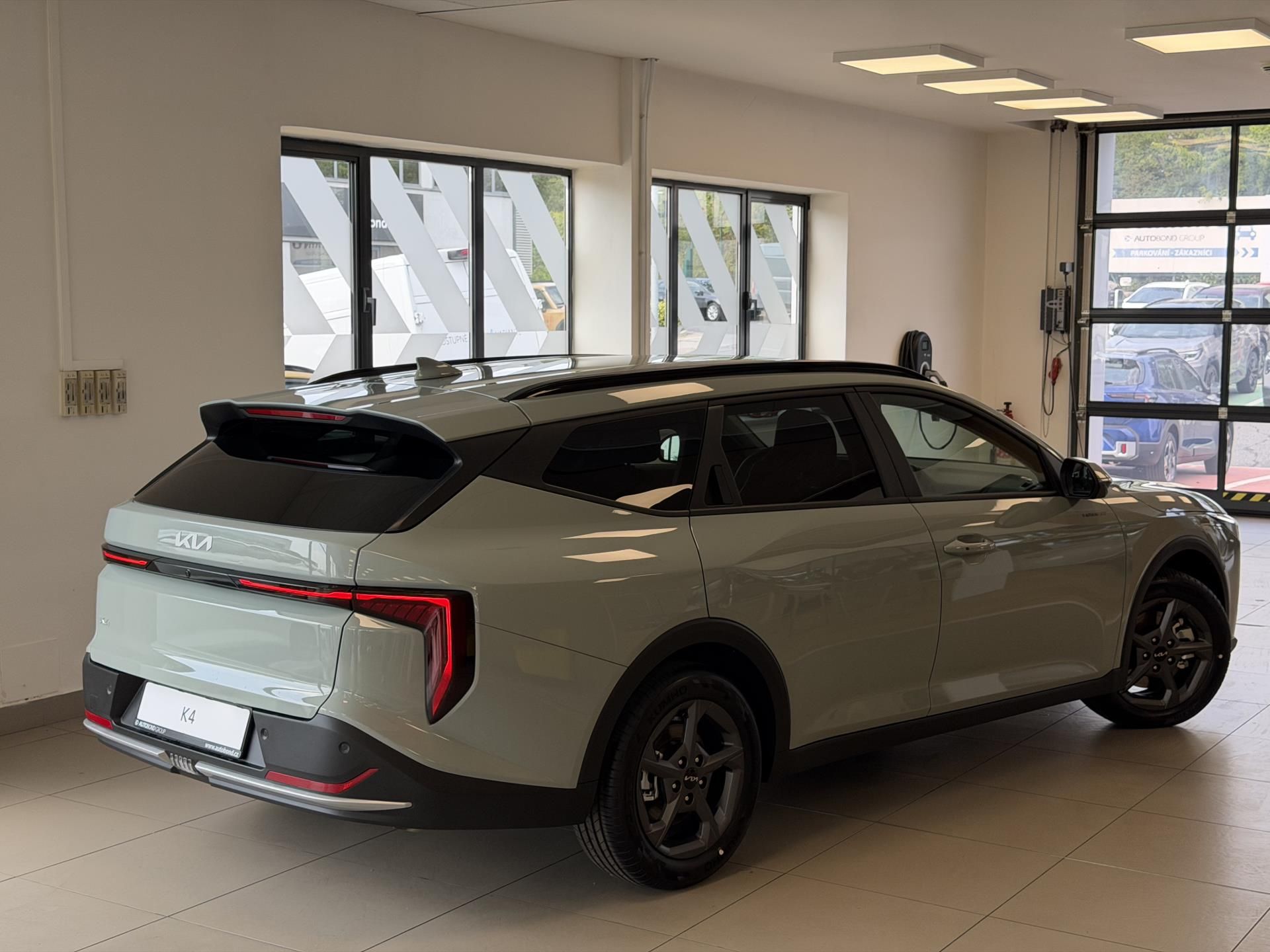 Kia K4, 1,6 T-GDi 110kW 7DCT EXCLUSIVE - fotka 2
