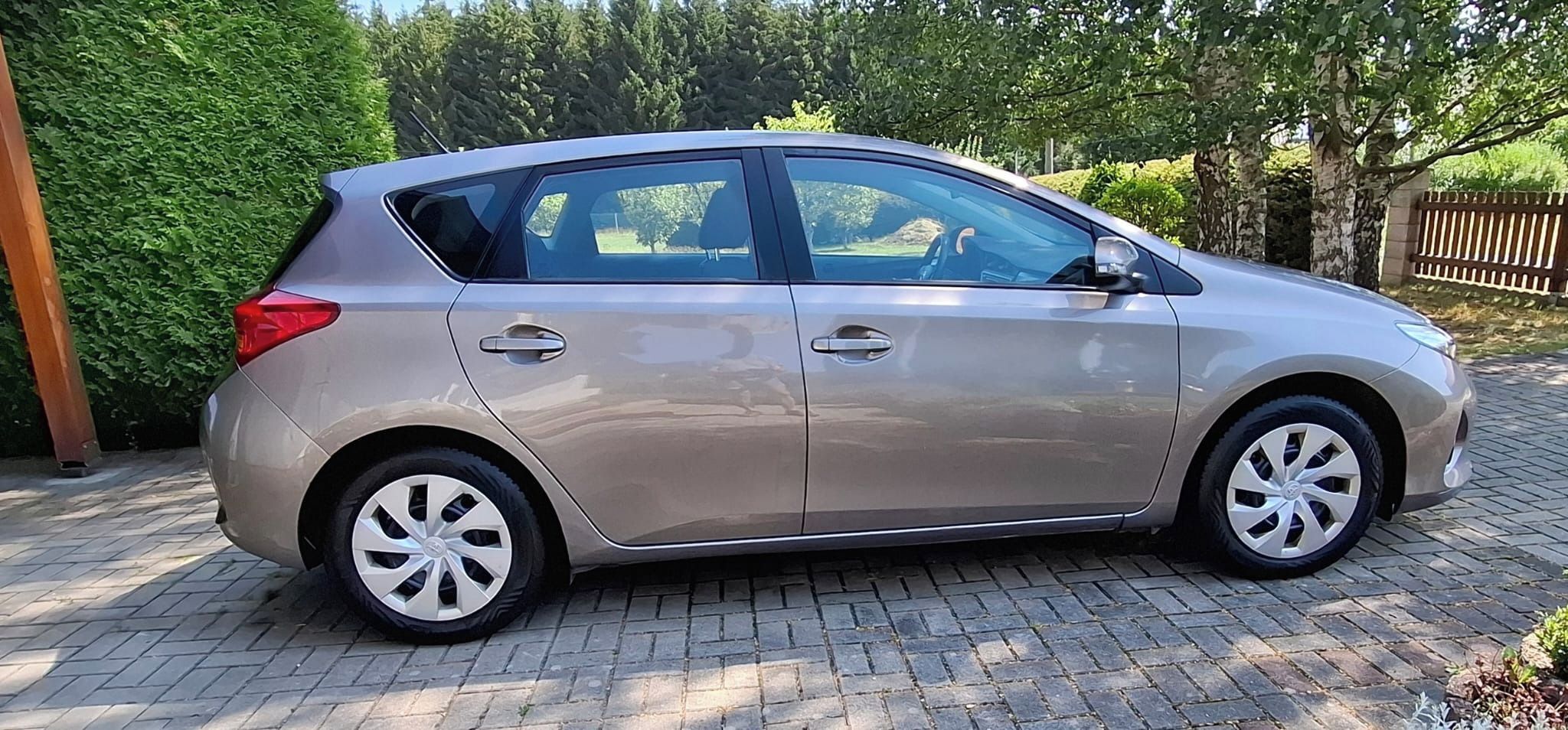 Toyota Auris, 1, 3vvti, 2013, 68000km - fotka 5