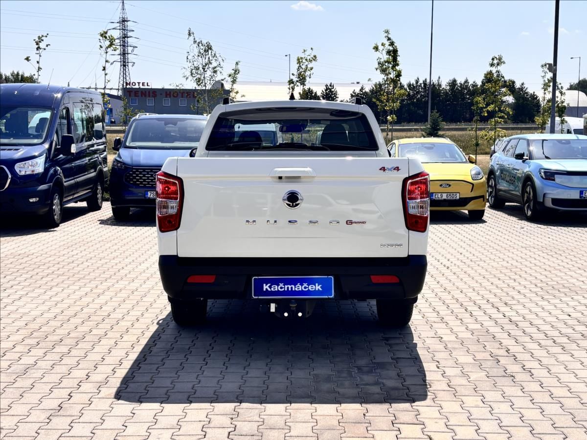 KGM Musso Grand, 2,2 e-XDI Style 4WD 148kW - fotka 4