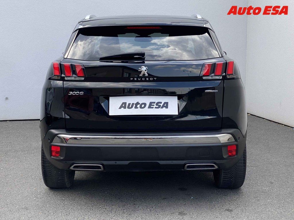Peugeot 3008, 1.2,AT - fotka 5