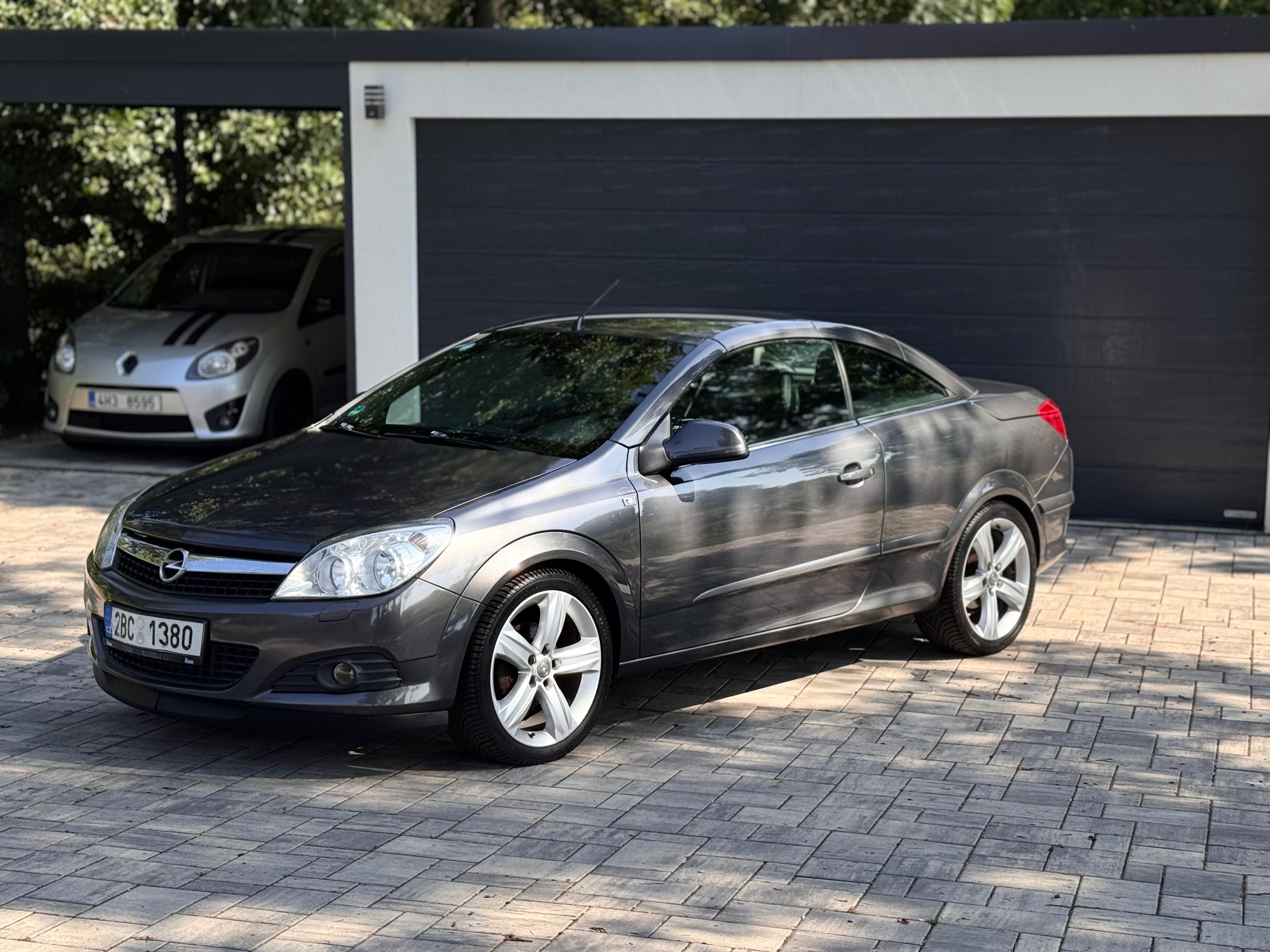 Opel Astra, Opel Astra TwinTop 1.6 16V, - fotka 2