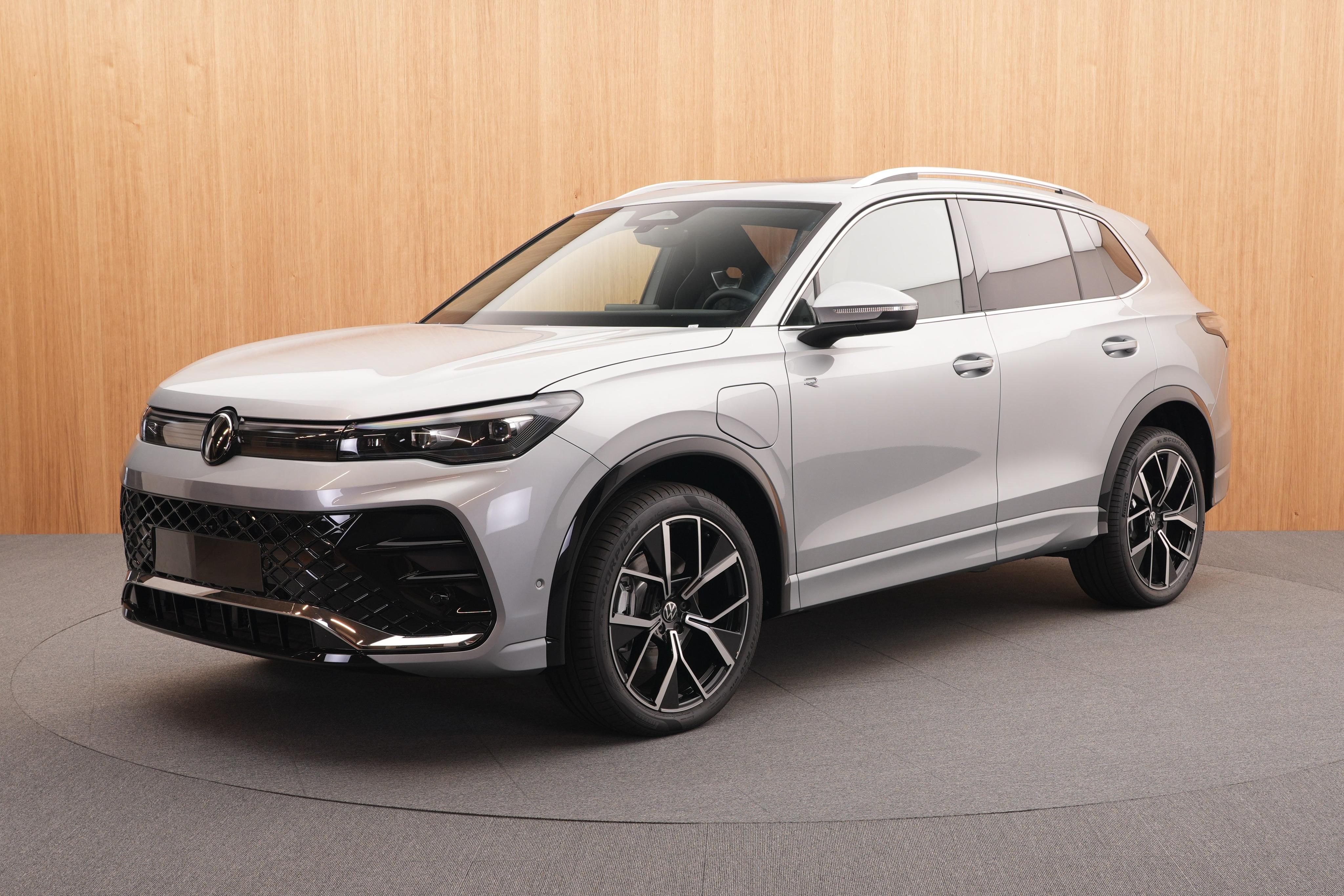 Volkswagen Tiguan, R-Line People Hybrid DSG