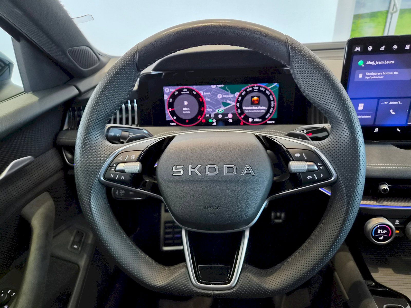 Škoda Superb, DSG 2,0 TDI / 110 kW Sportline - fotka 6