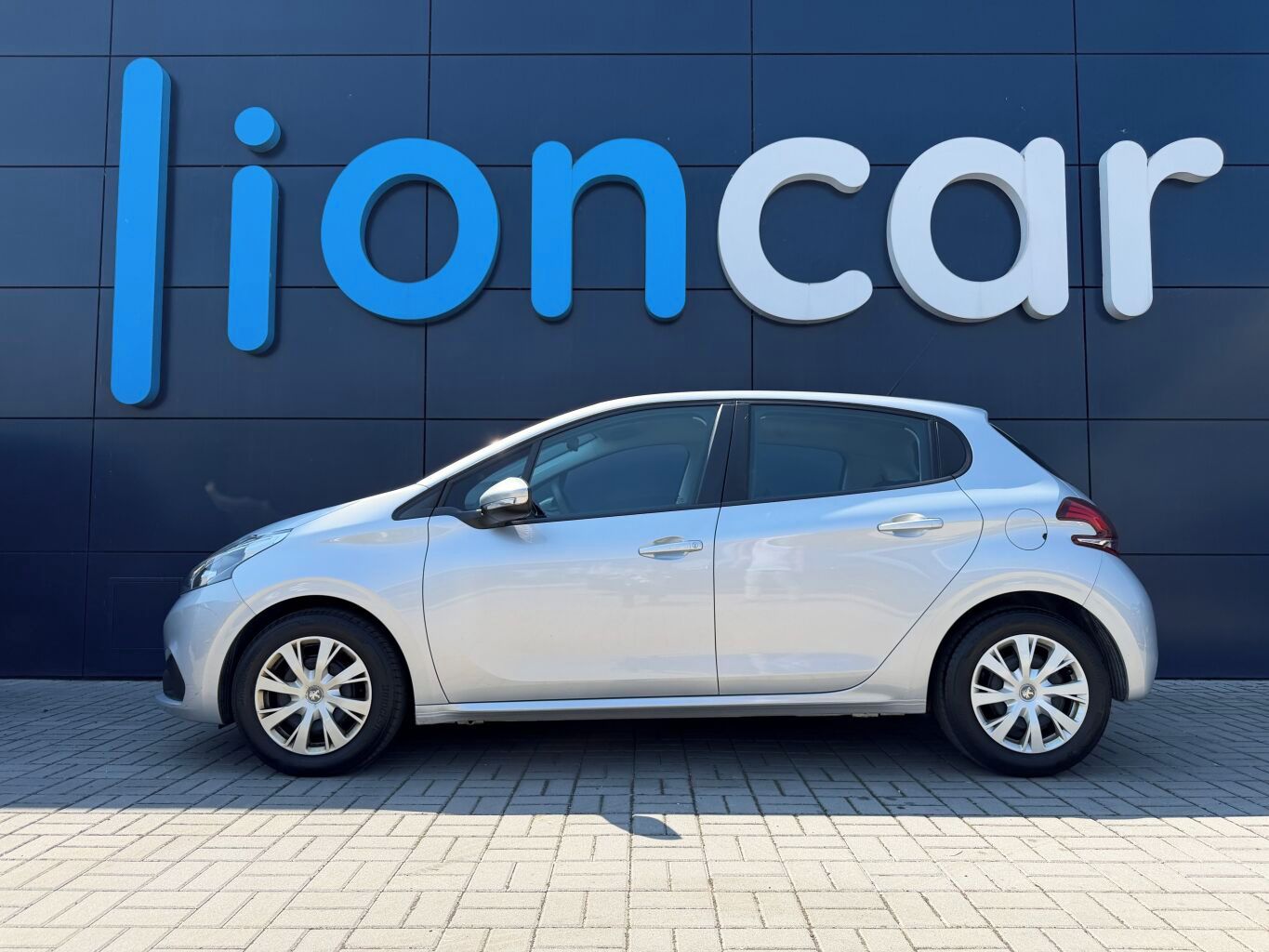 Peugeot 208, ACTIVE 82 koní, ČR, Klima - fotka 4