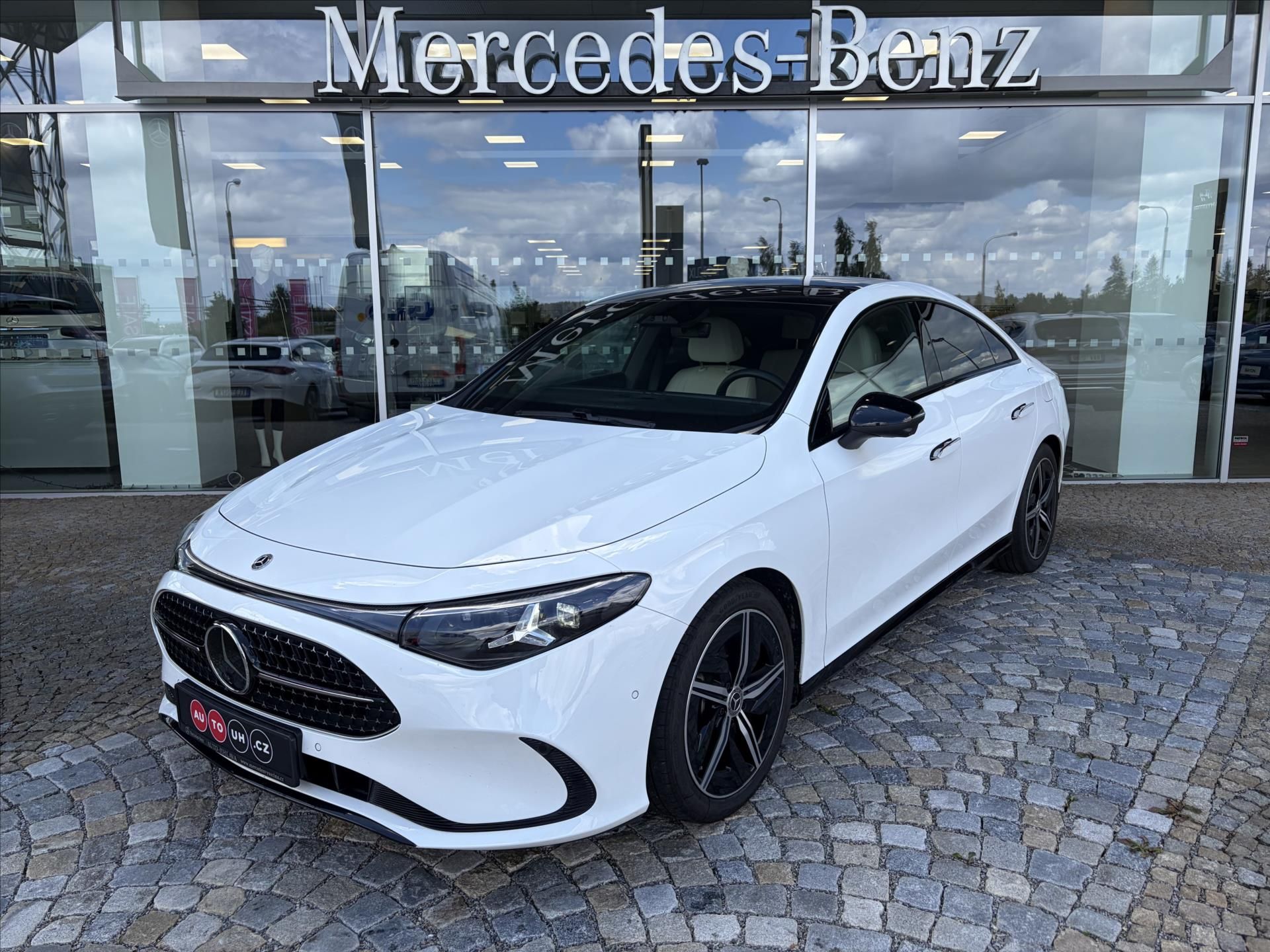 Mercedes-Benz CLA, CLA 200 Progressive Premium