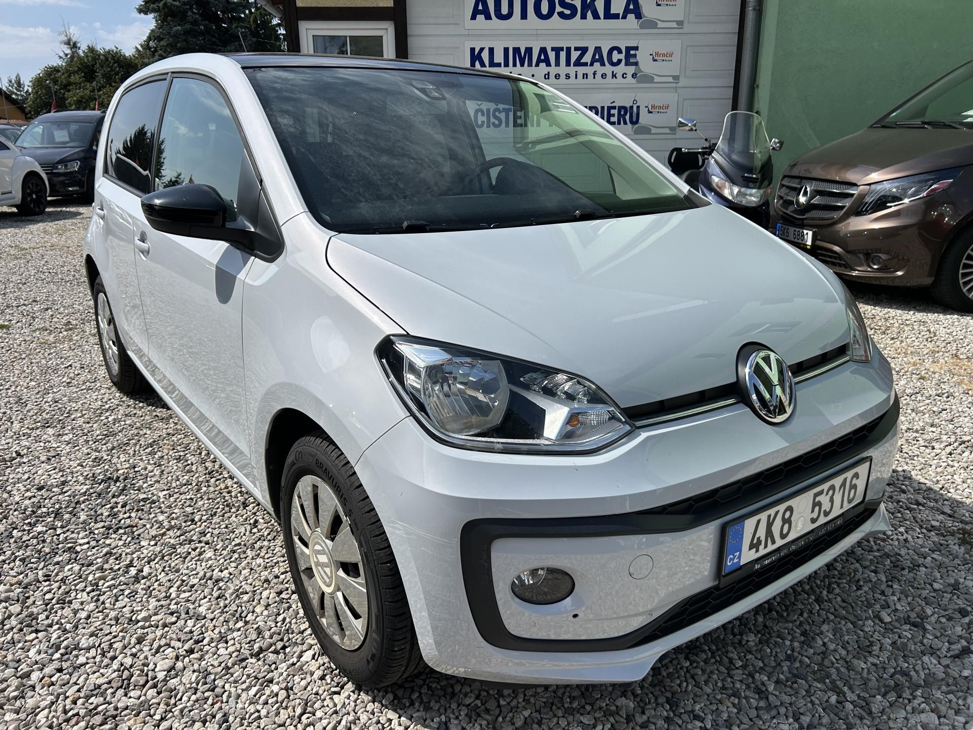Volkswagen Up!, 1.0 i 44 KW - fotka 4