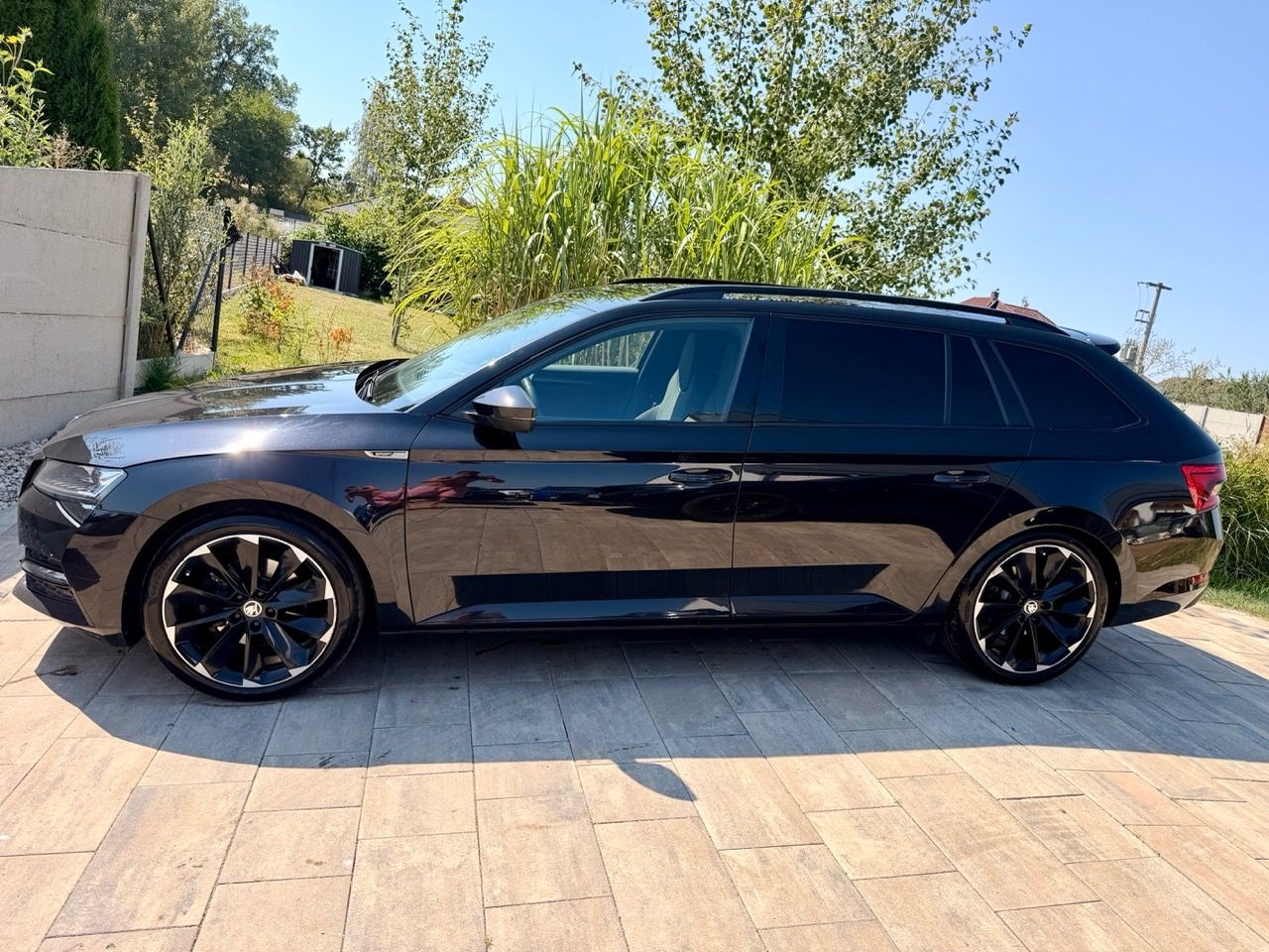 Škoda Superb, Sporline 147kW DSG| 1.maj | ČR - fotka 2