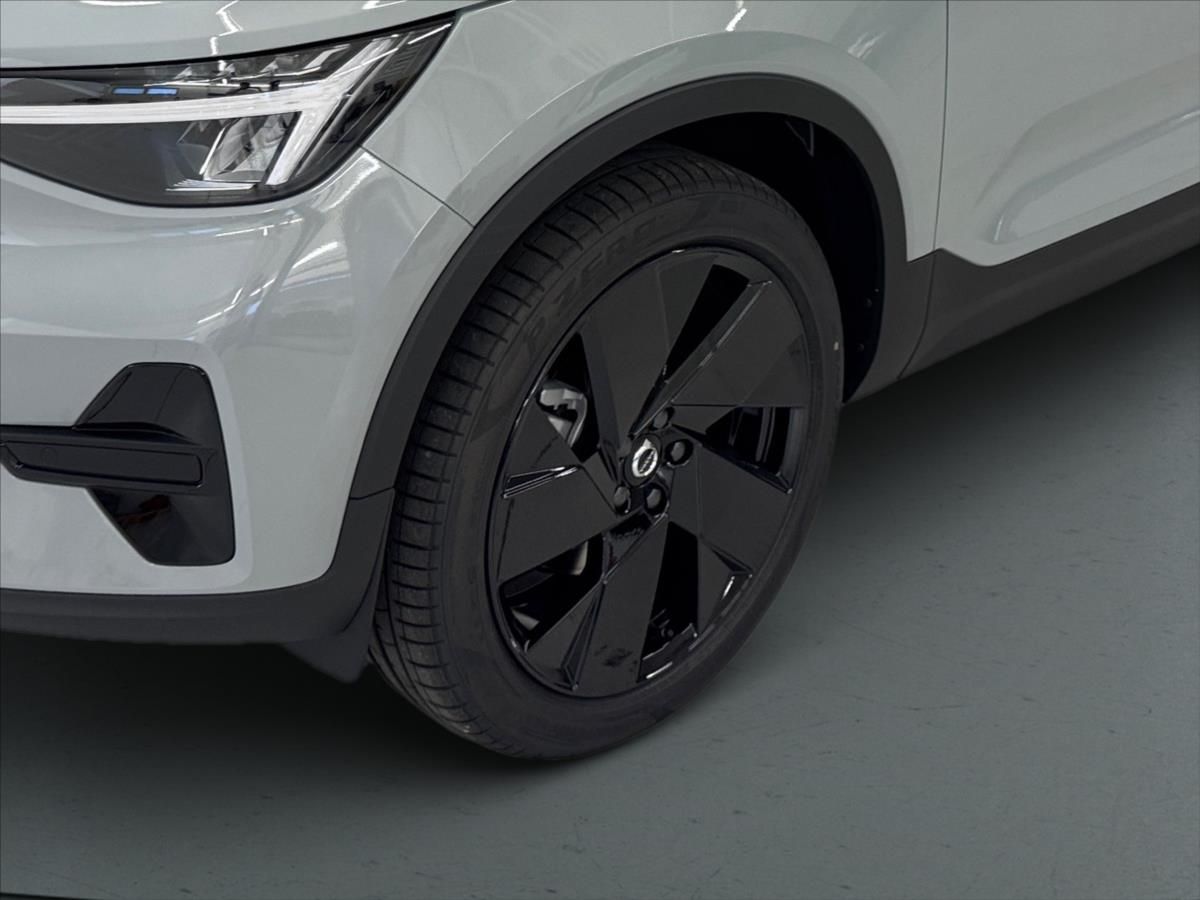 Volvo XC40, 2,0 XC40 B3 Black Edition 7964 - fotka 6