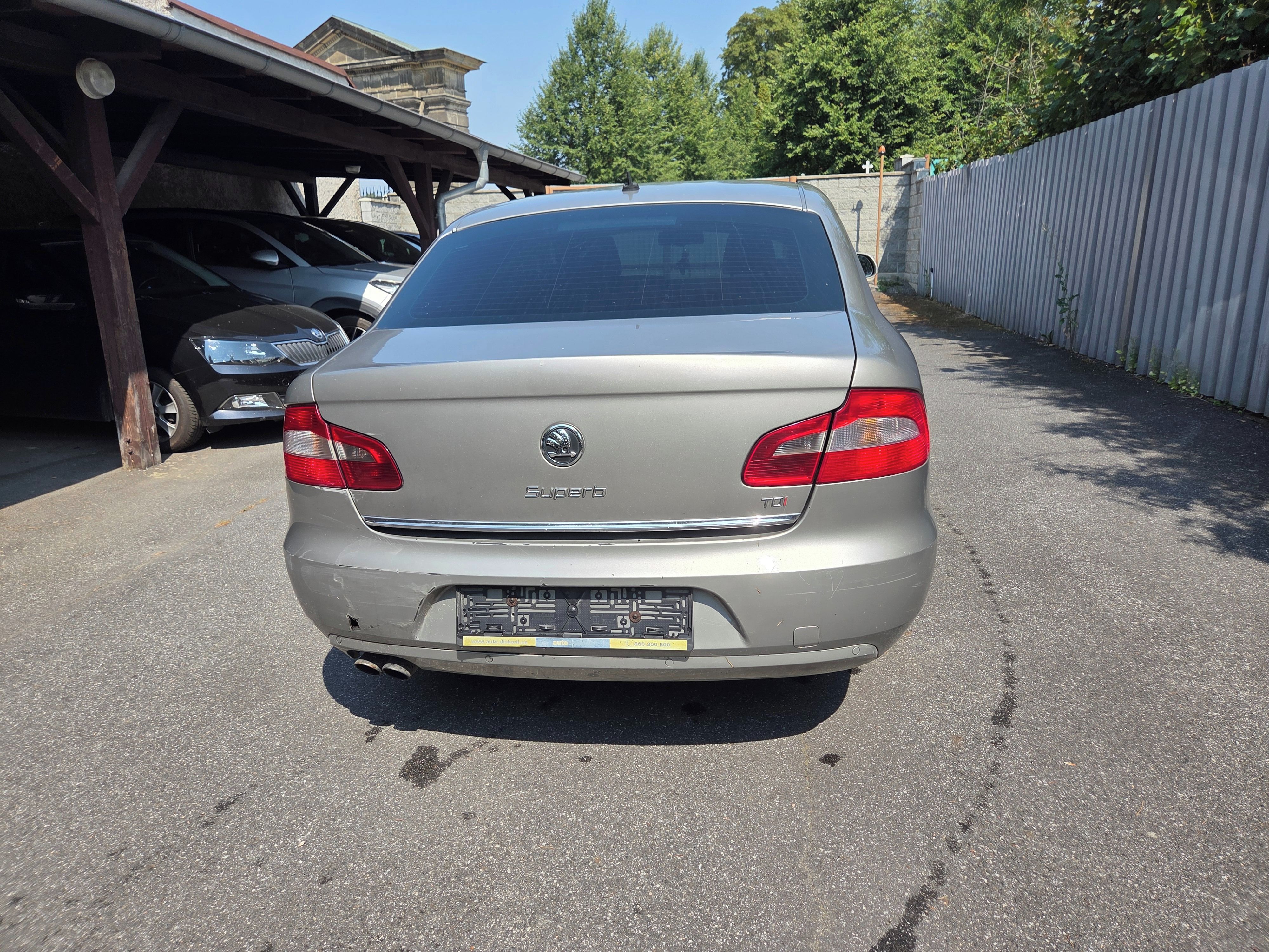 Škoda Superb - fotka 5