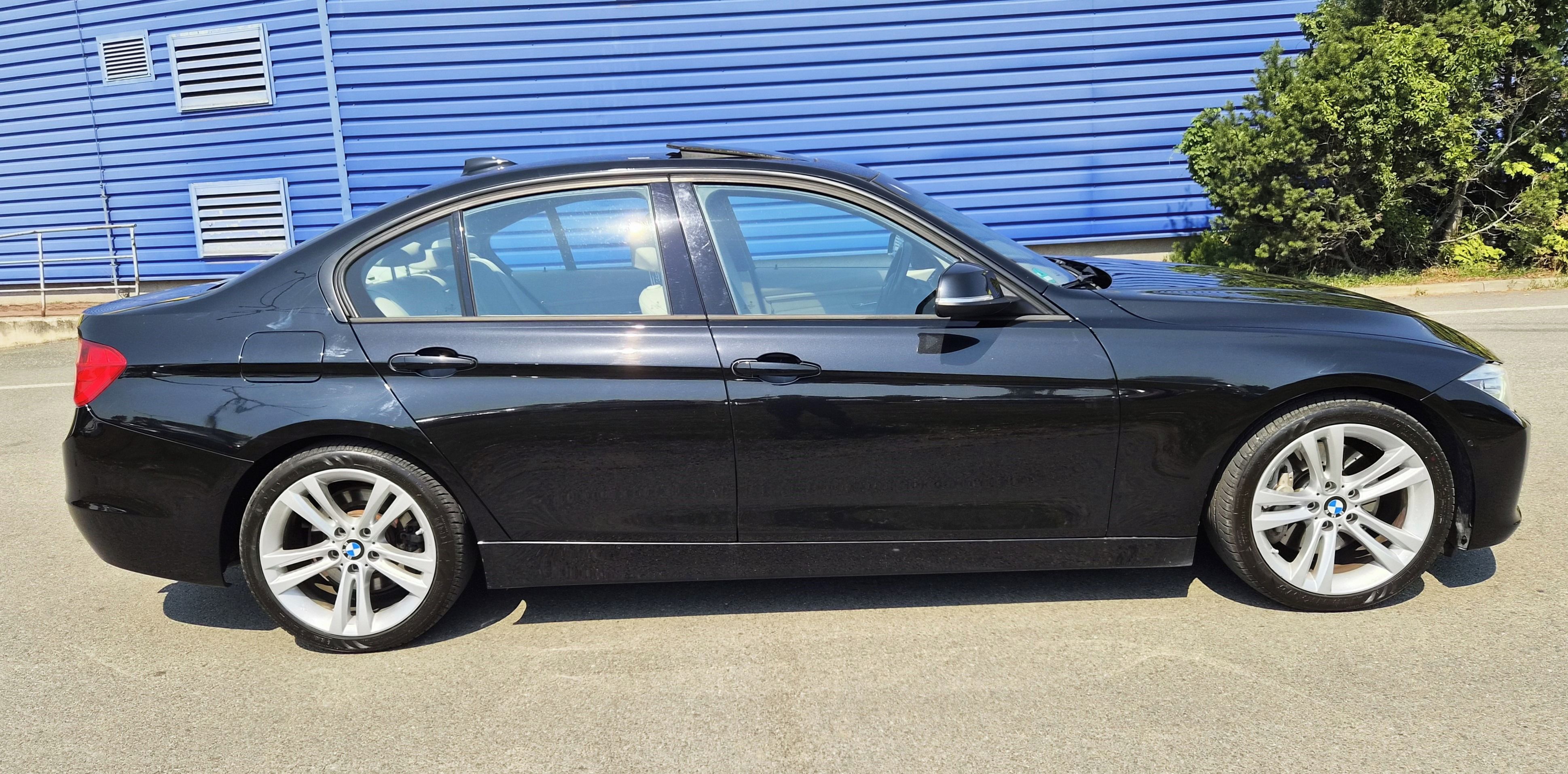 BMW Řada 3, 335i 305PS MANUÁL LED ŠÍBR WEB - fotka 4