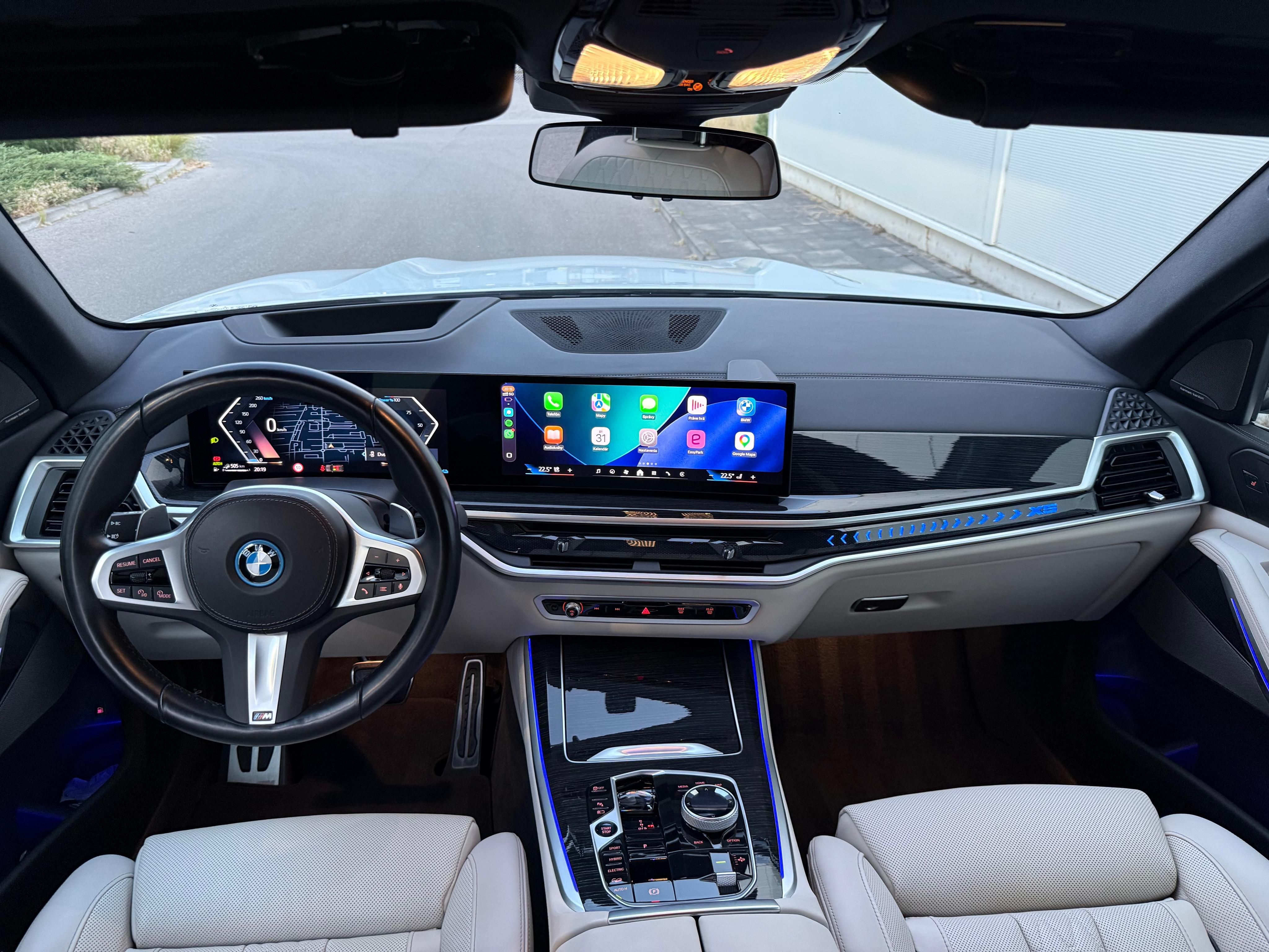 BMW X5, 50e M packet - fotka 5