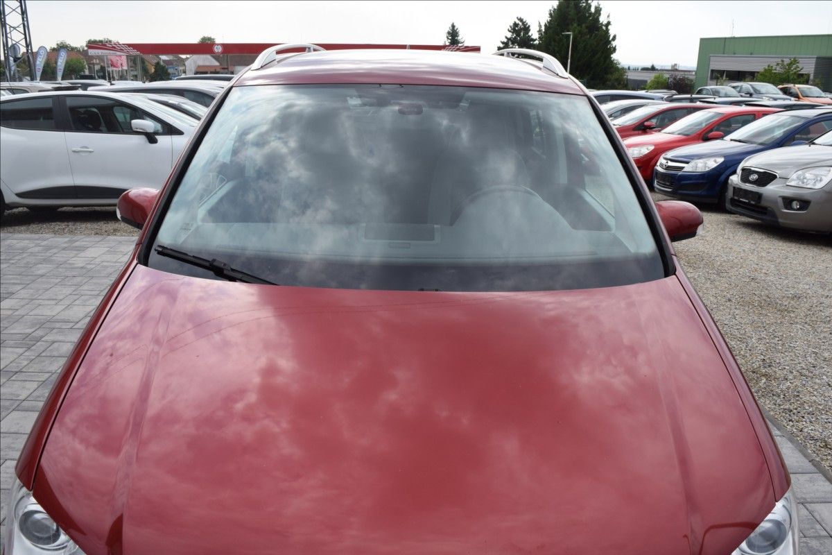 Volkswagen Touran, 1,9 TDI 77KW AUTOMAT PO STK - fotka 3