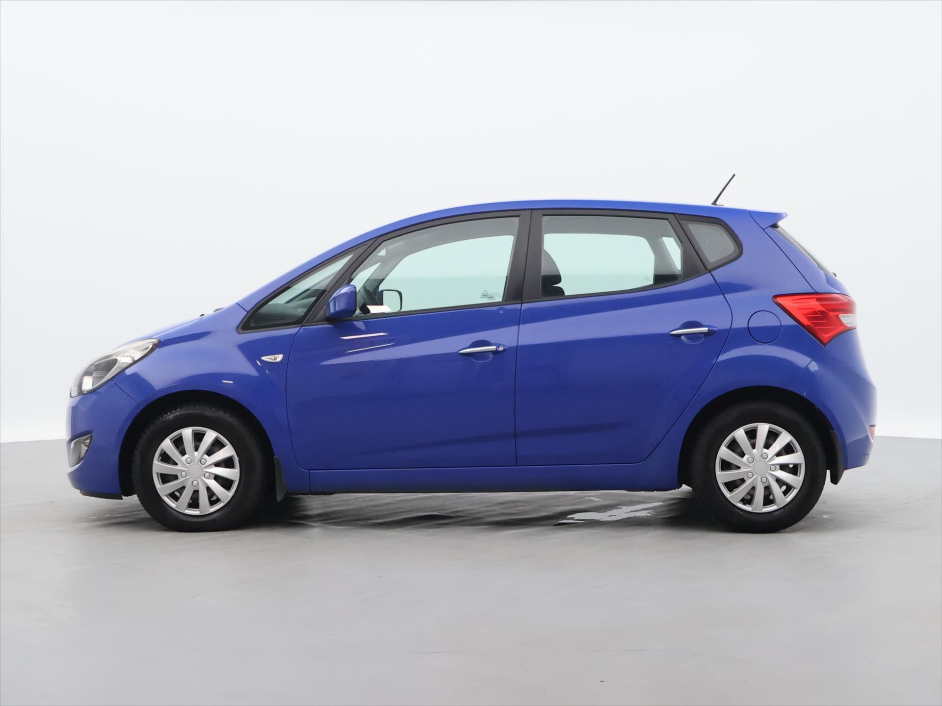 Hyundai ix20, 1.4 CRDi 57kW CZ - fotka 4