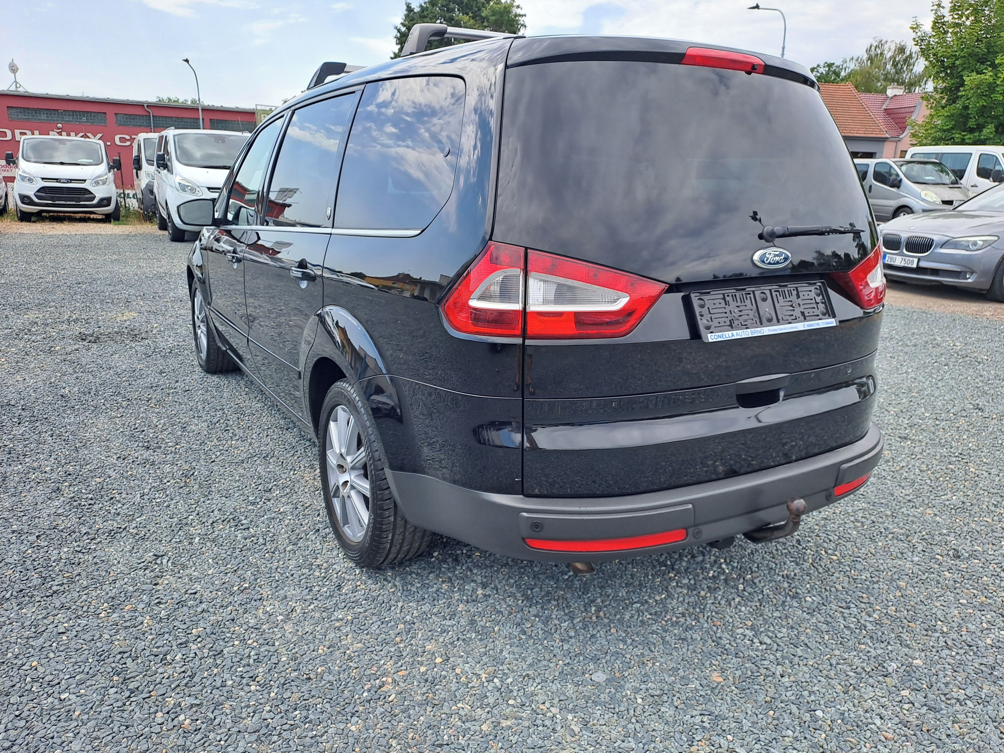 Ford Galaxy, 2.0 TDCi Ghia - fotka 3