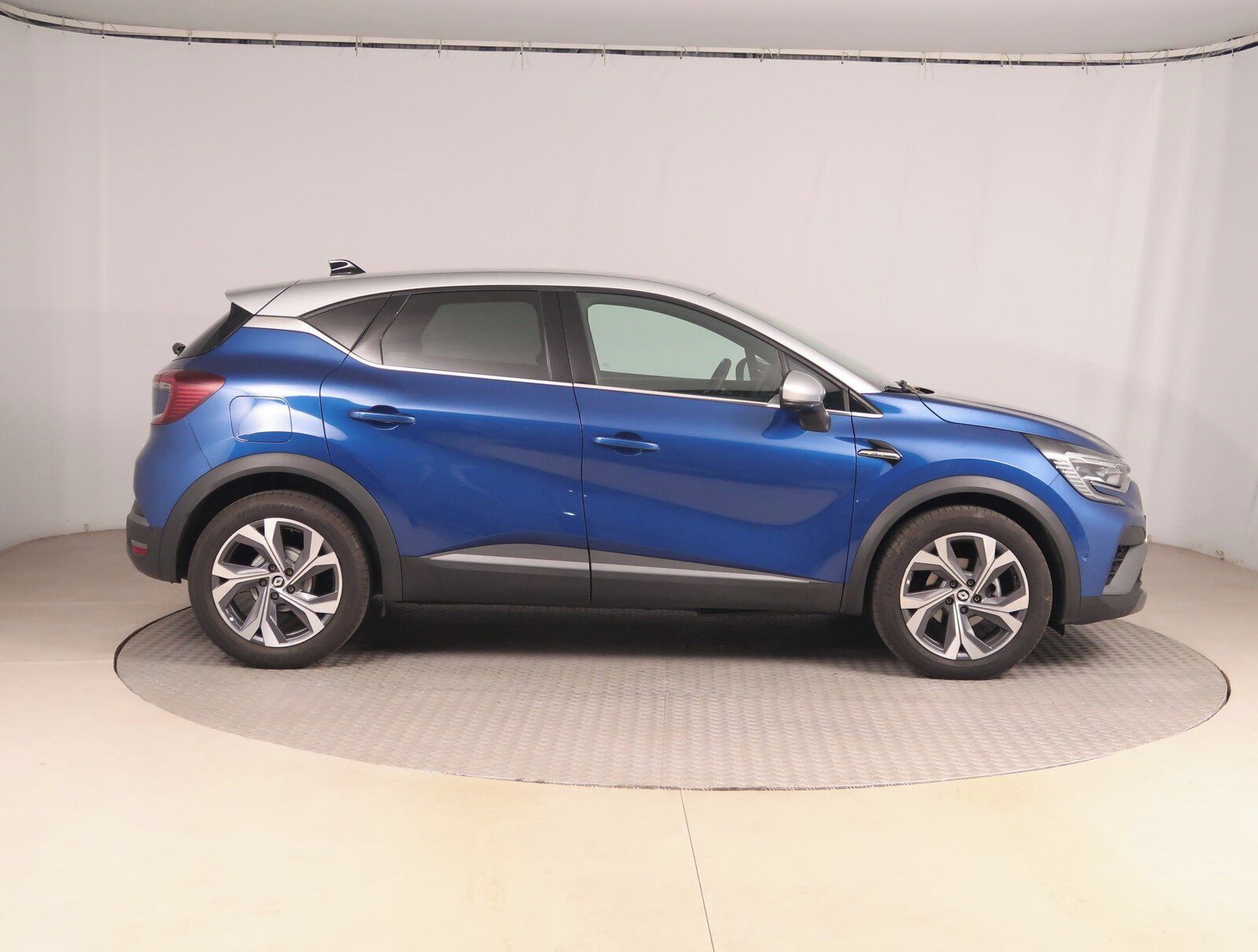 Renault Captur, 1.3 TCe, R.S. Line, Automat - fotka 6